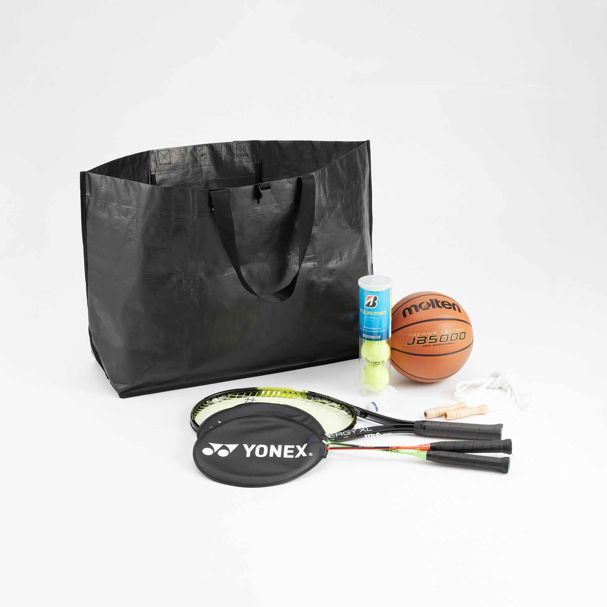 Outdoor Essentials for Picnic Season