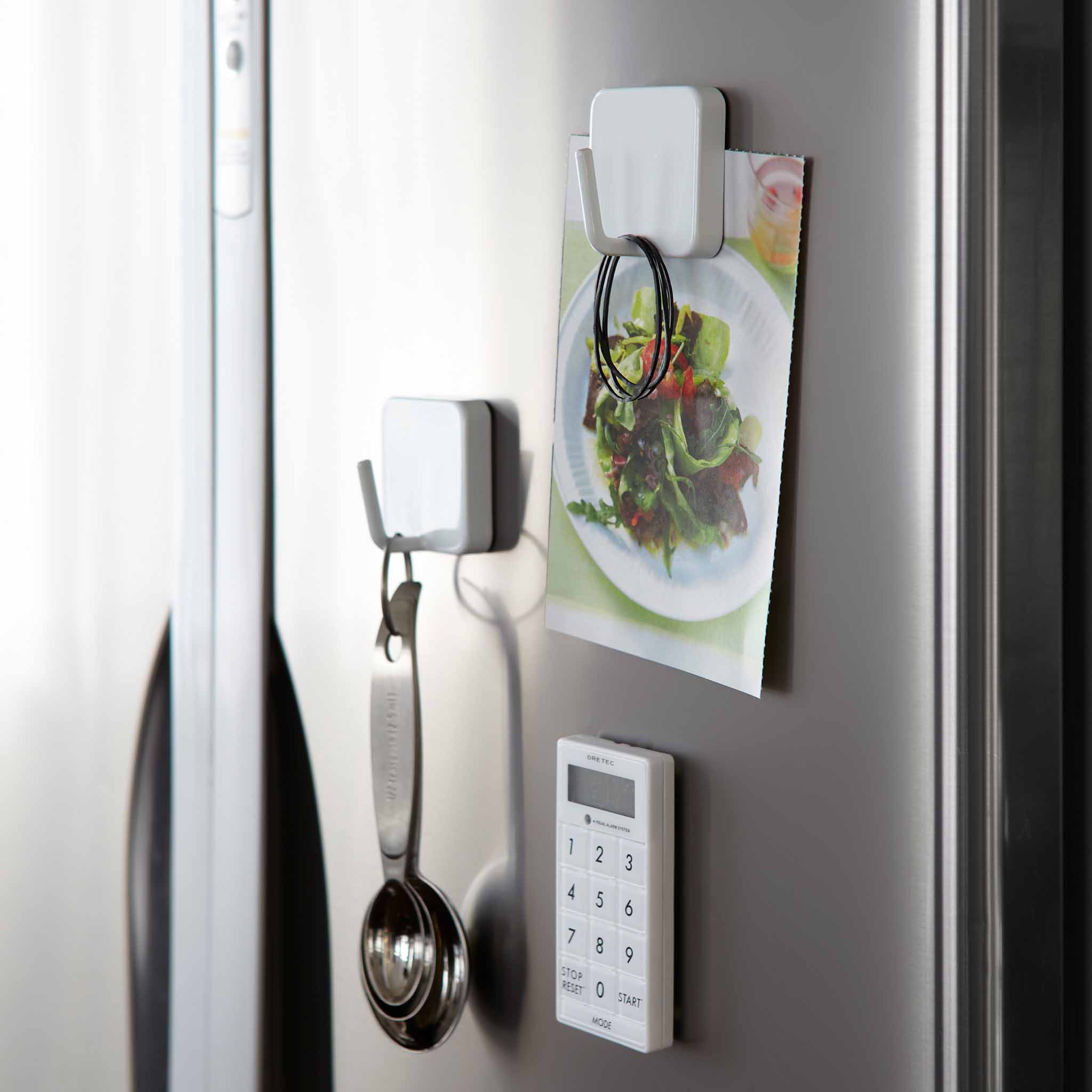 New Magnetic and Space-Saving Kitchen Solutions