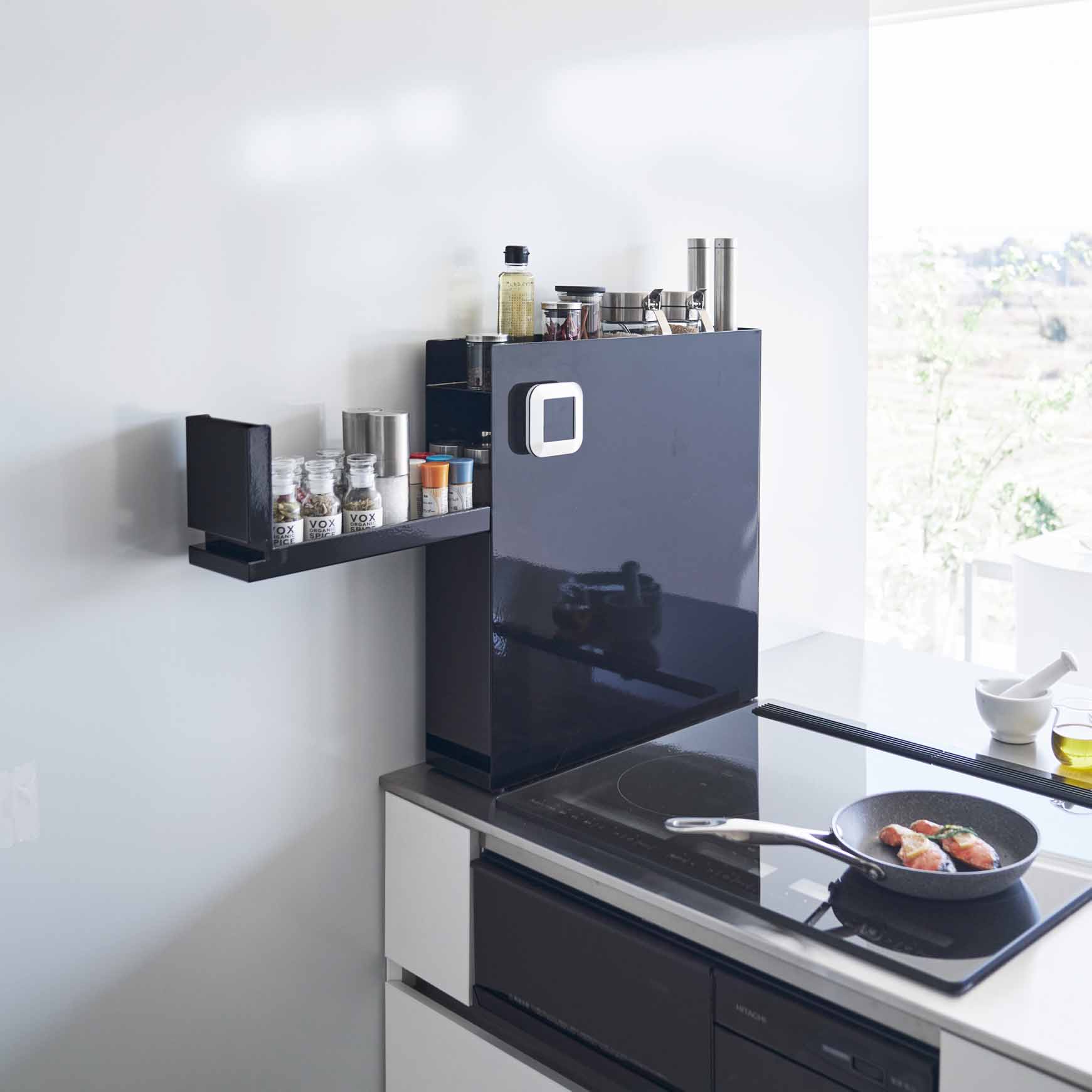 New Magnetic and Space-Saving Kitchen Solutions