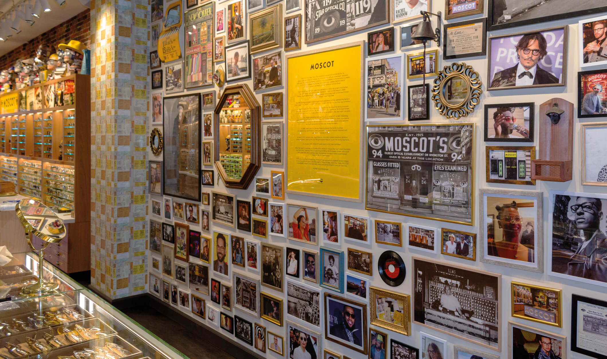 The MOSCOT Munich Shop interior