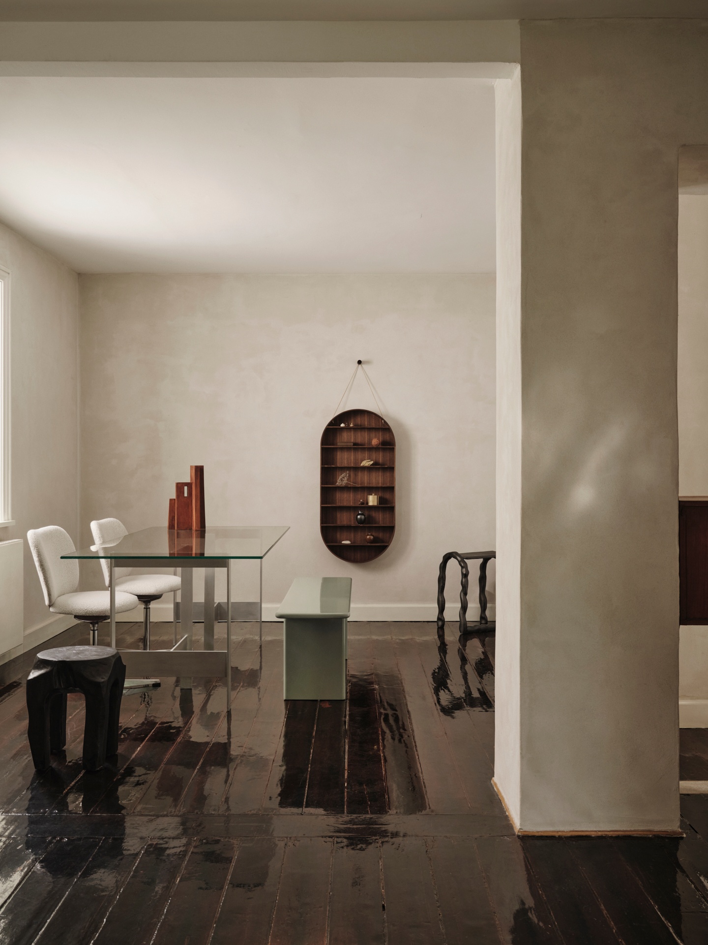 Lager Dining Table