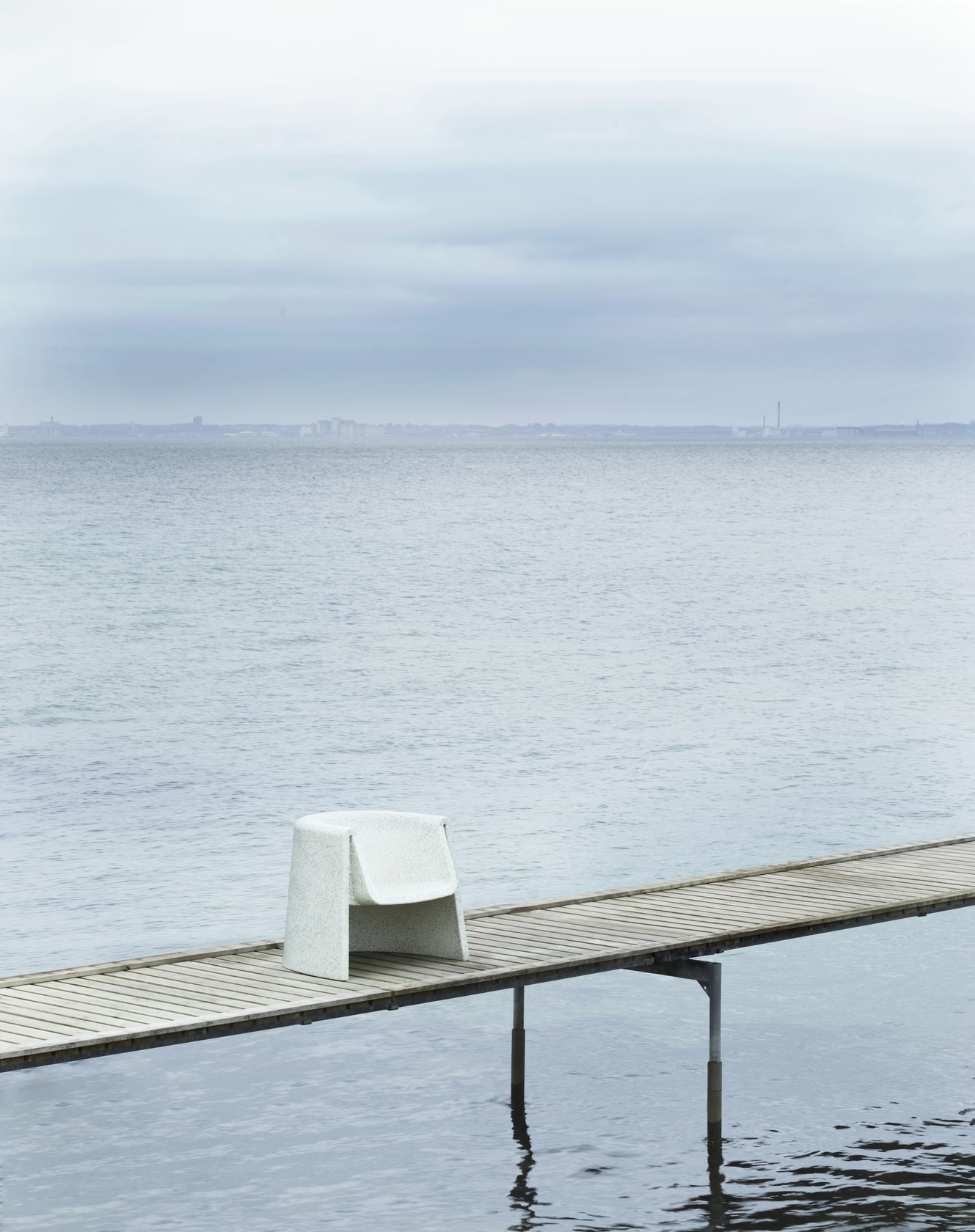 Bit Lounge Chair