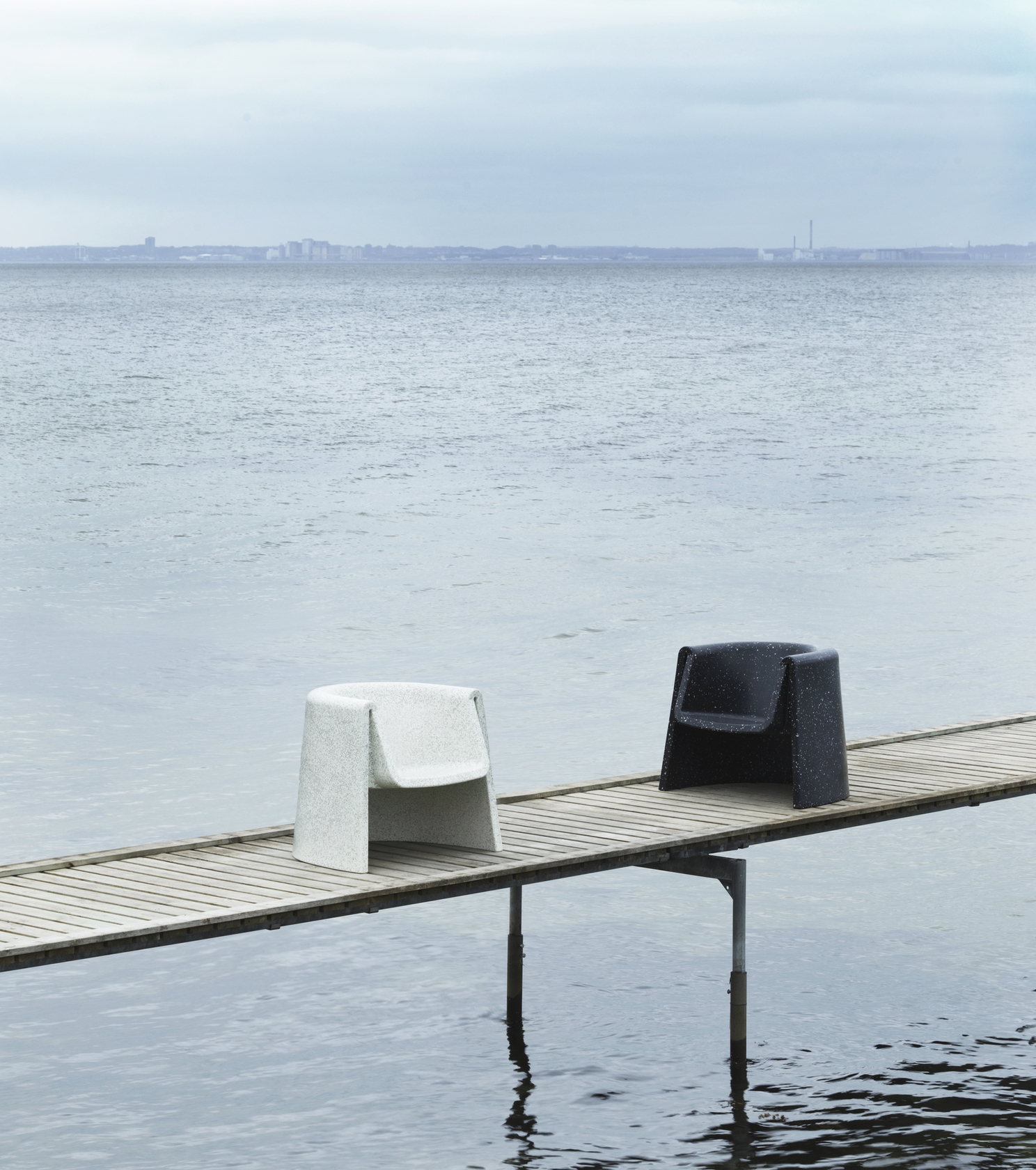 Bit Lounge Chair