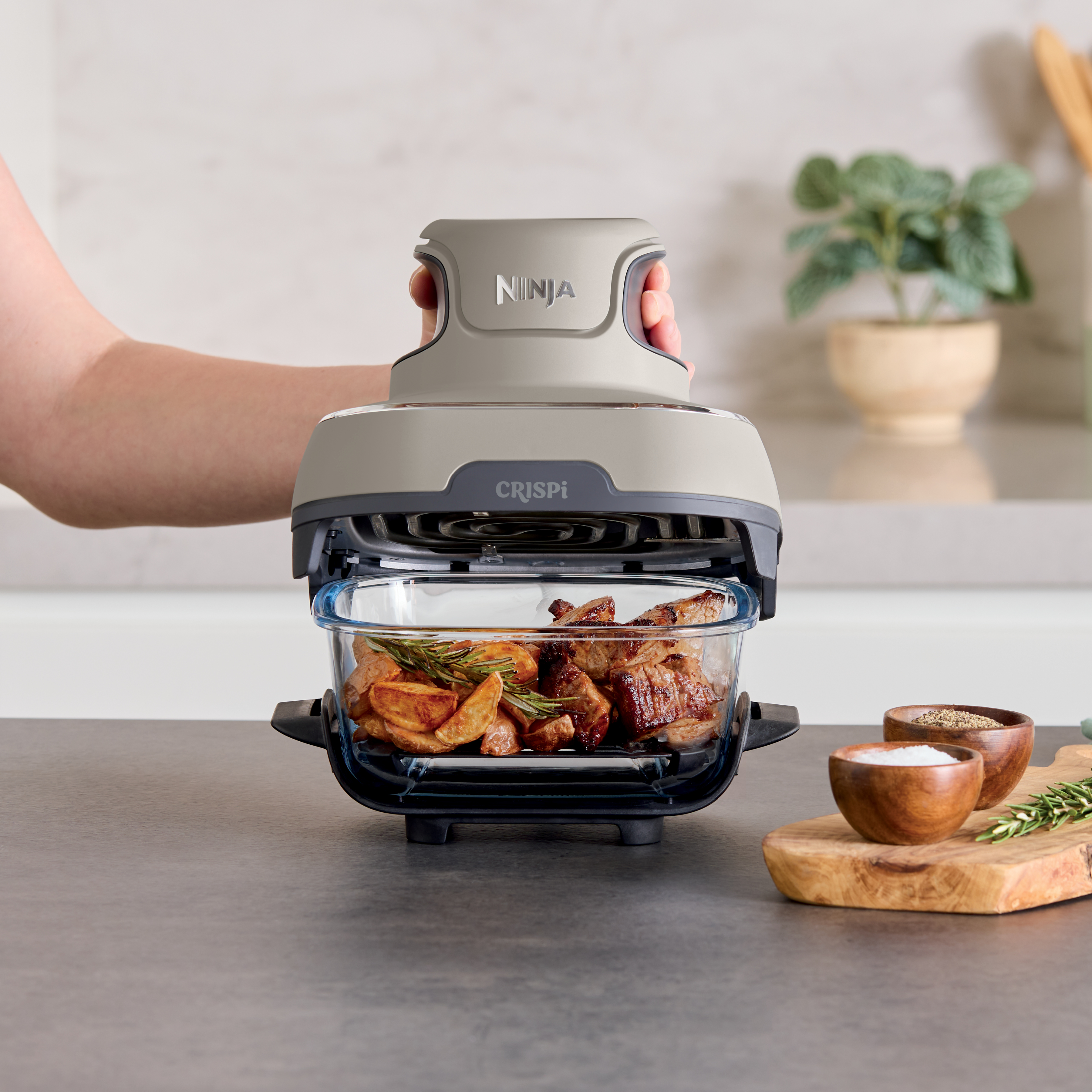 Ninja Crispi® 4-in-1 Portable Glass Air Fryer l SharkNinja