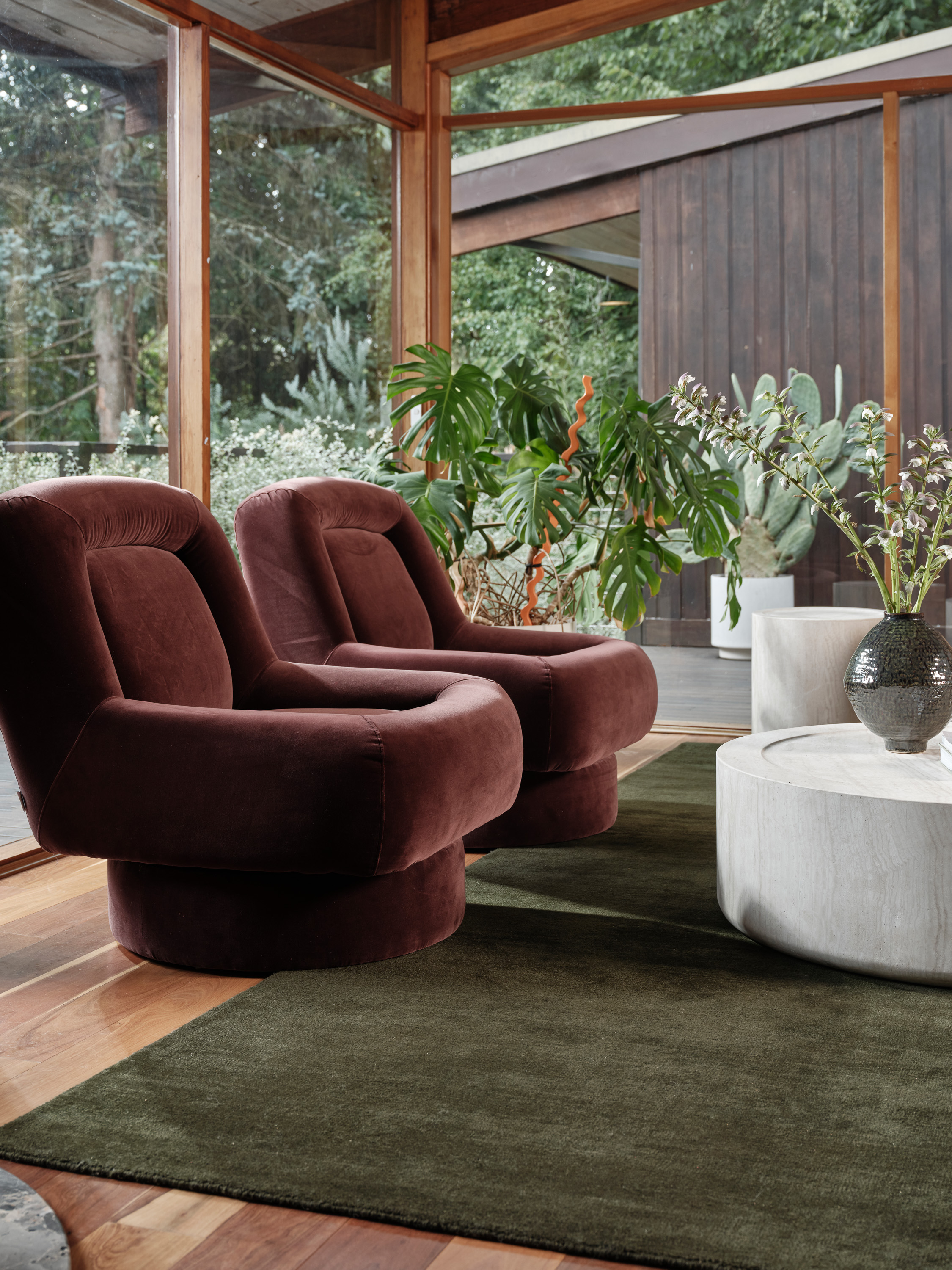 Ario Coffee Table