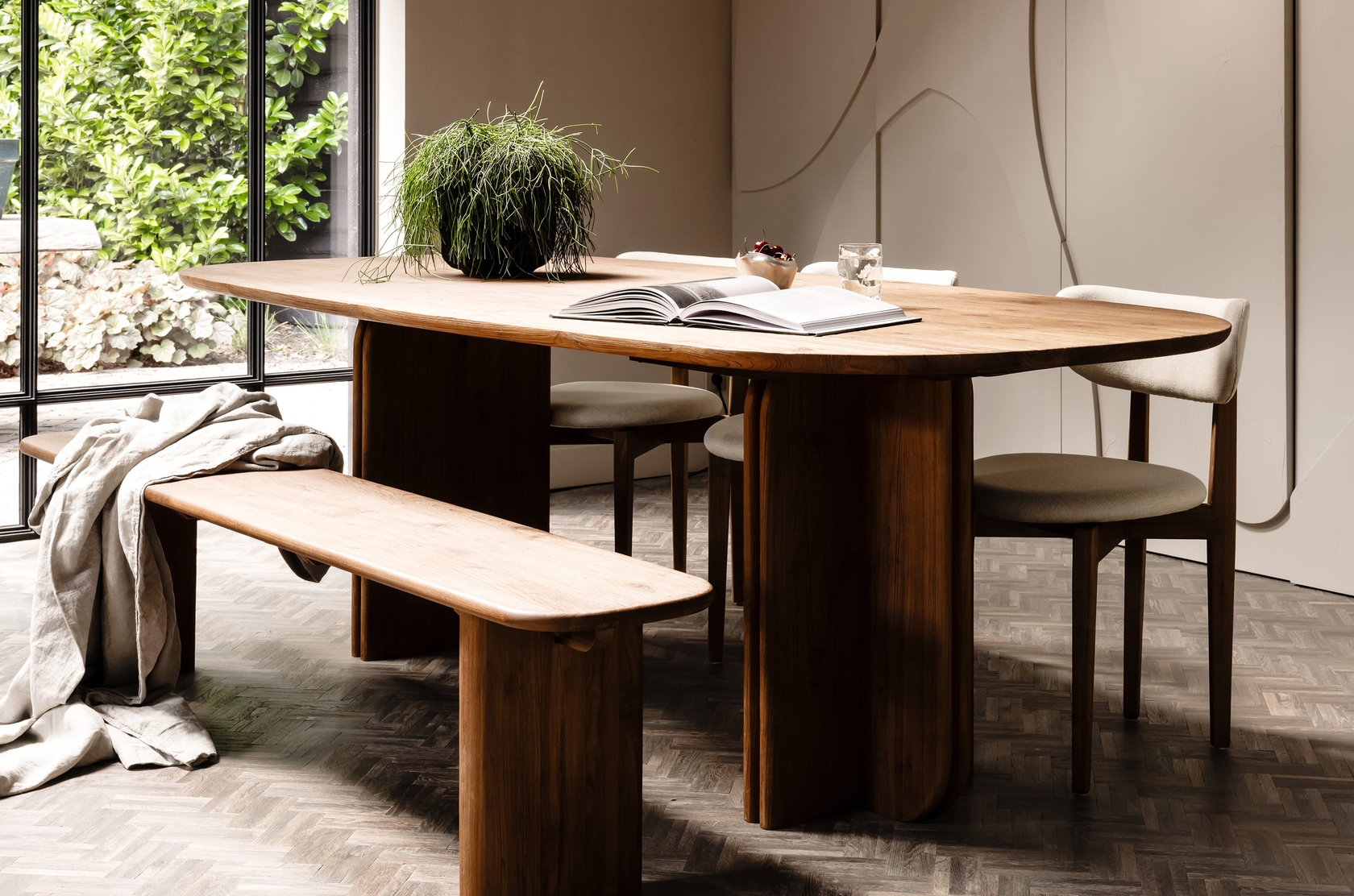 dBodhi Linea Dining Table