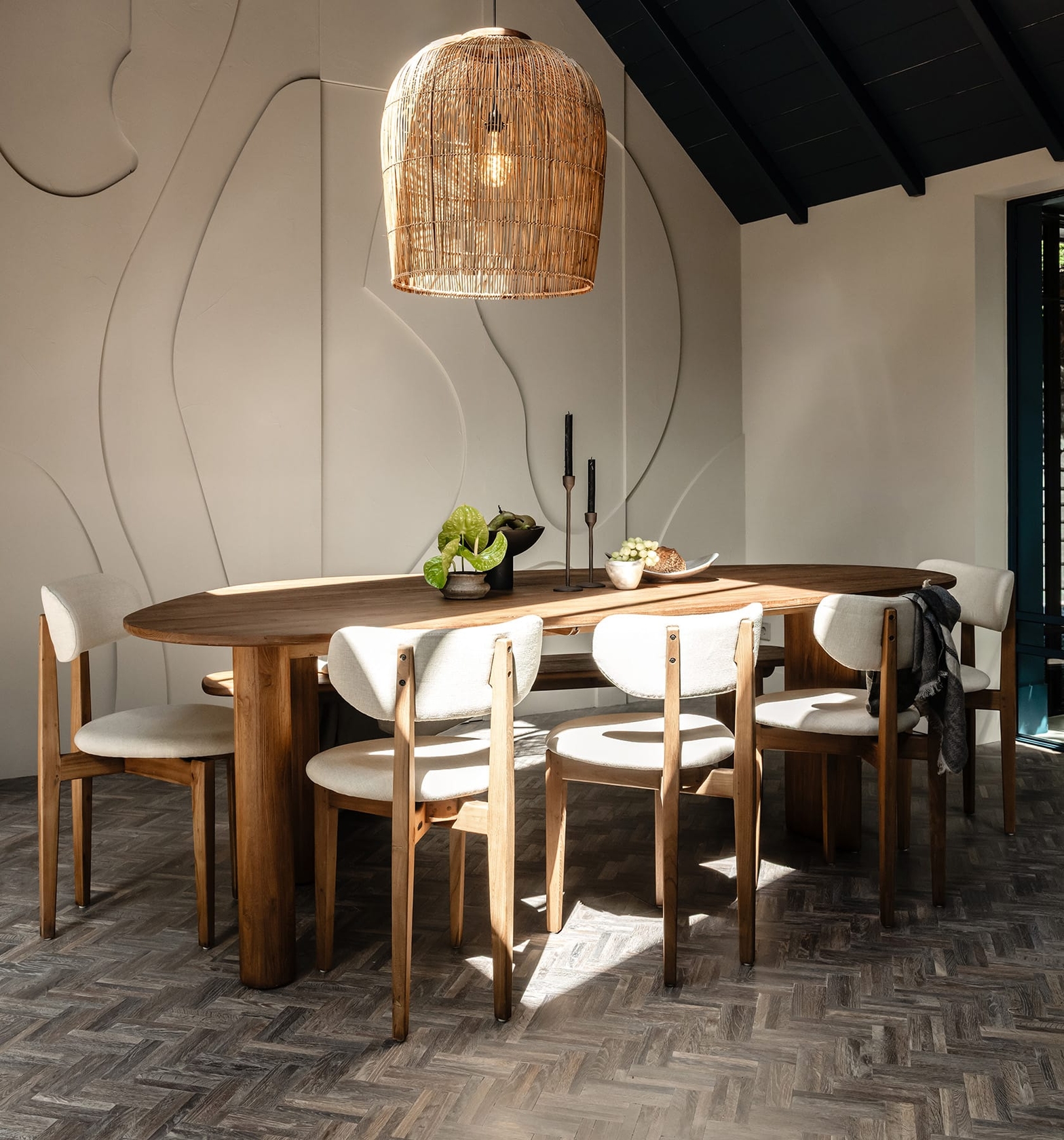 dBodhi Luna Dining Table