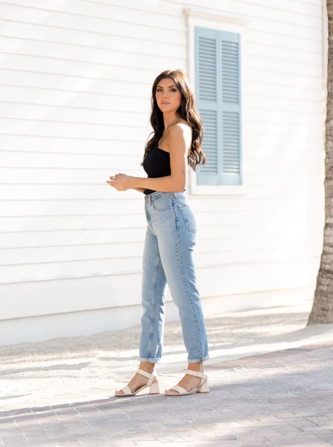 Nisolo designs great looking products that are comfortable, functional, and always made responsibly.