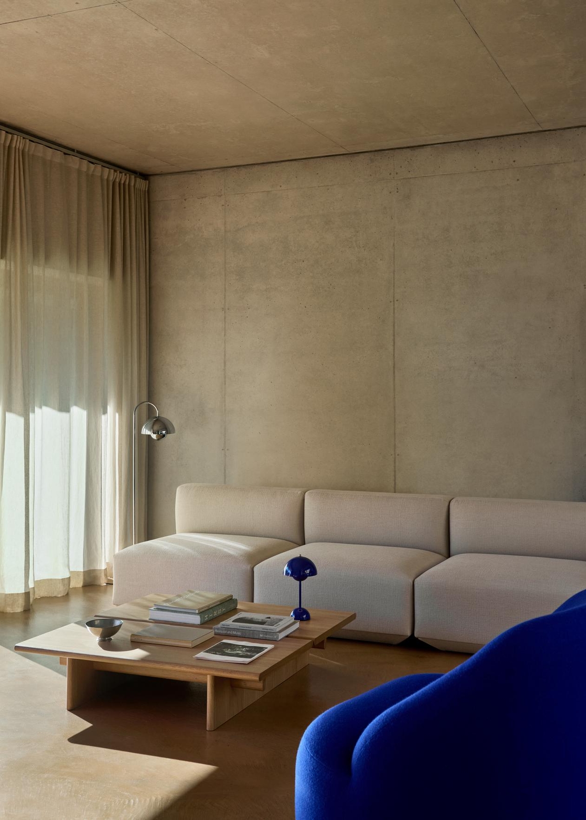 Flowerpot Table Lamp VP9