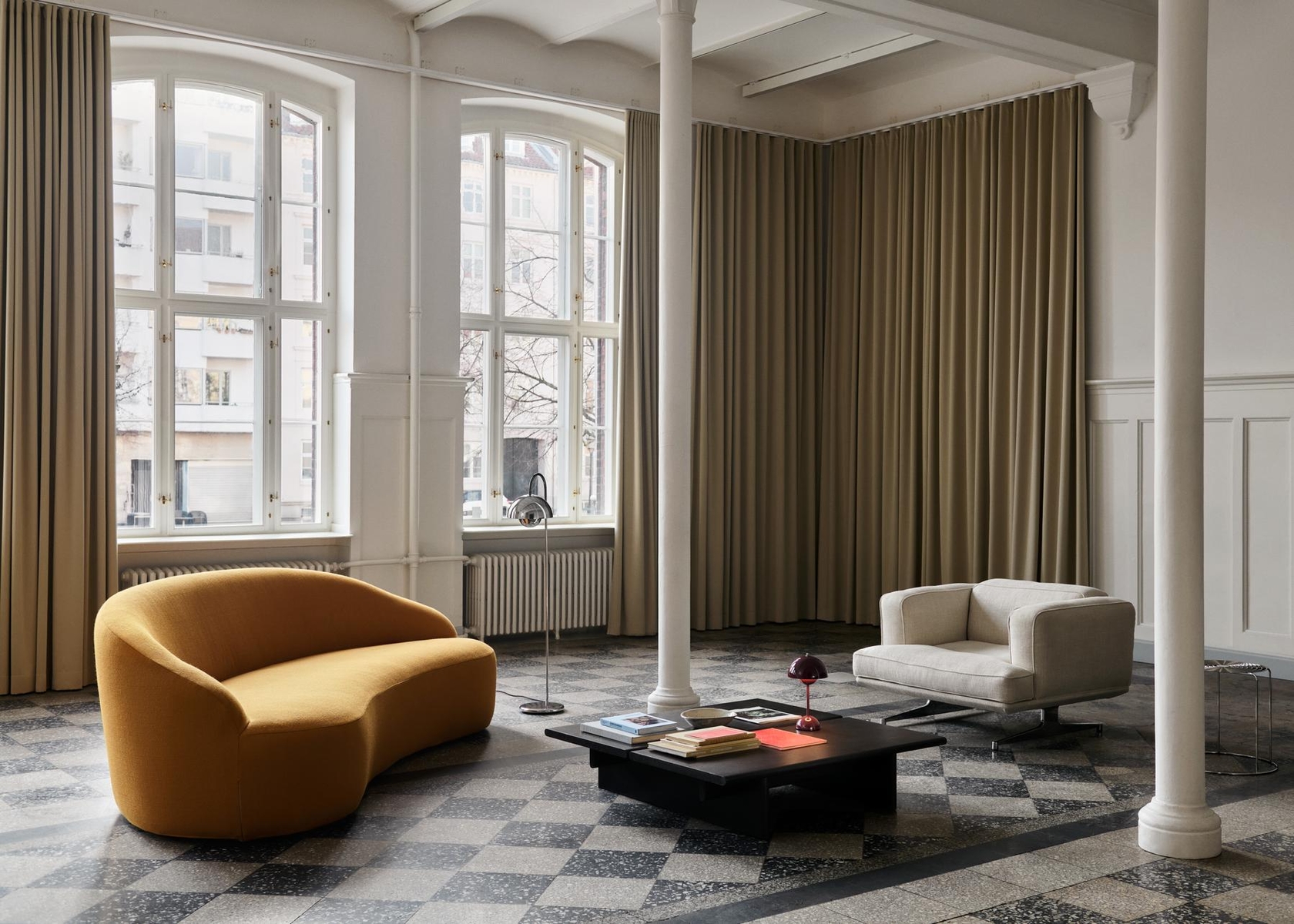 Flowerpot Table Lamp VP9