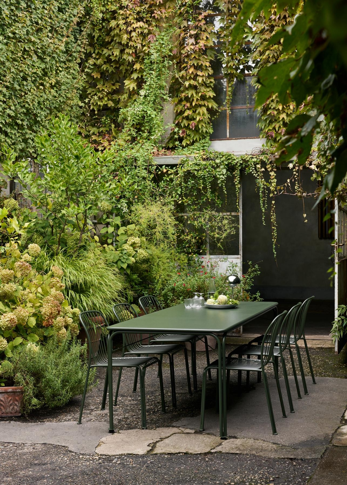 Flowerpot Table Lamp VP9