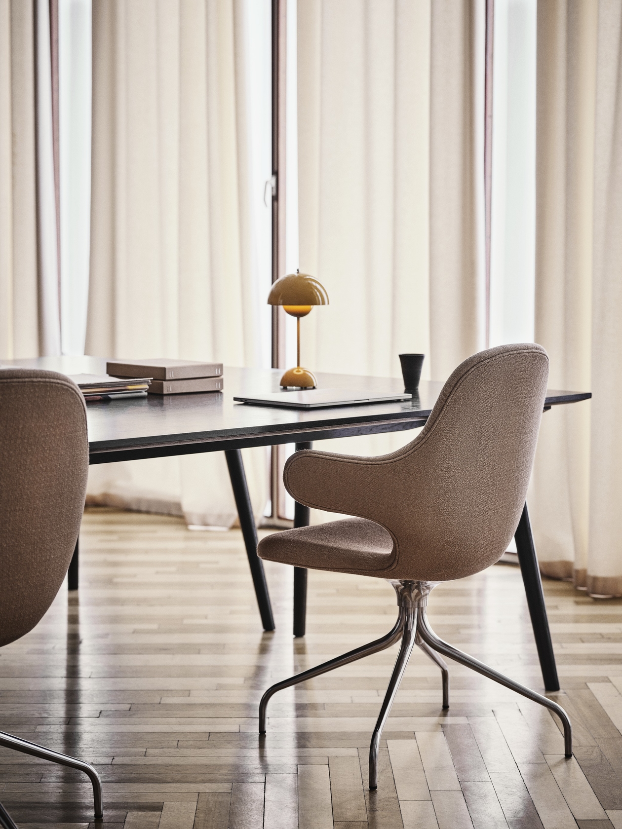 Flowerpot Table Lamp VP9