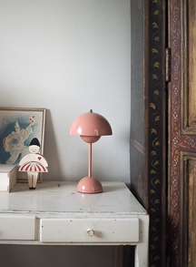 Flowerpot Table Lamp VP9