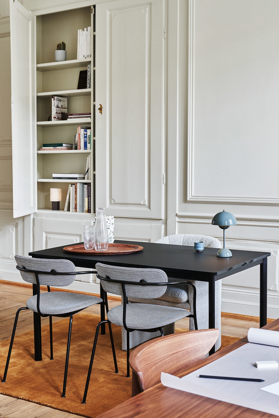 Manhattan Portable Lamp