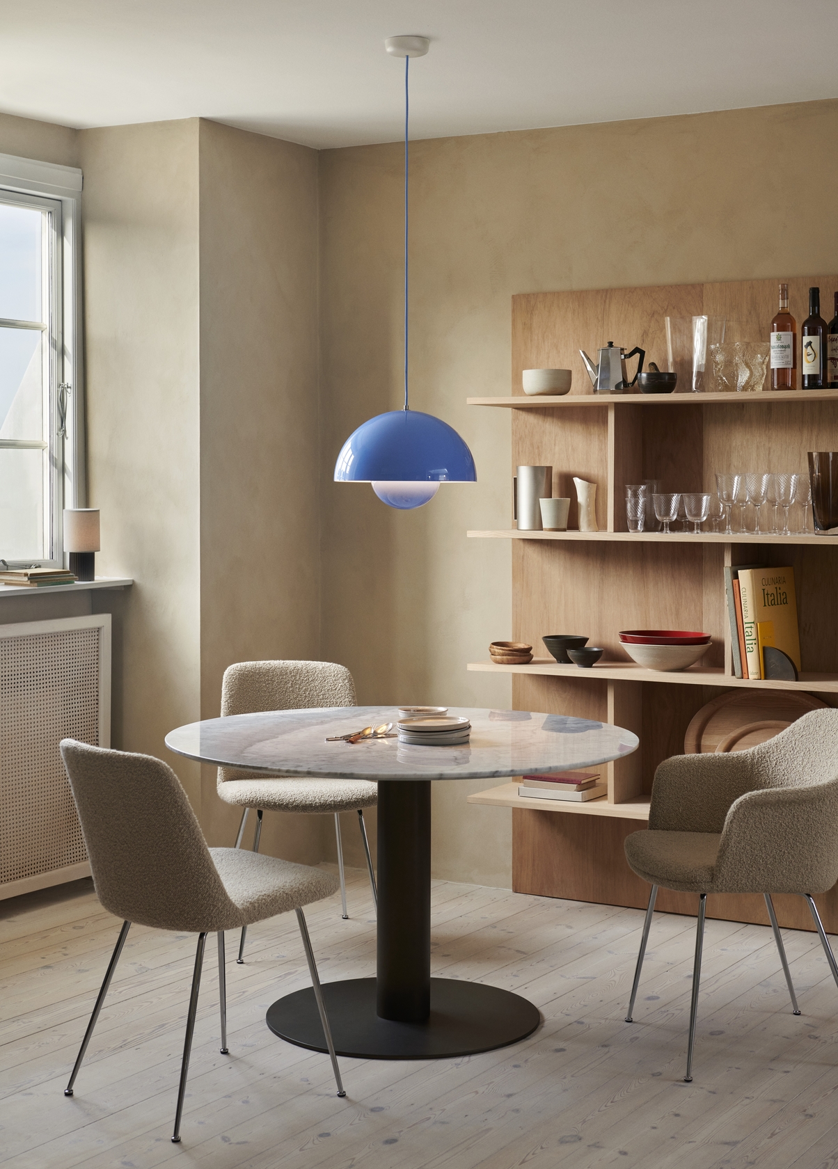 Manhattan Portable Lamp