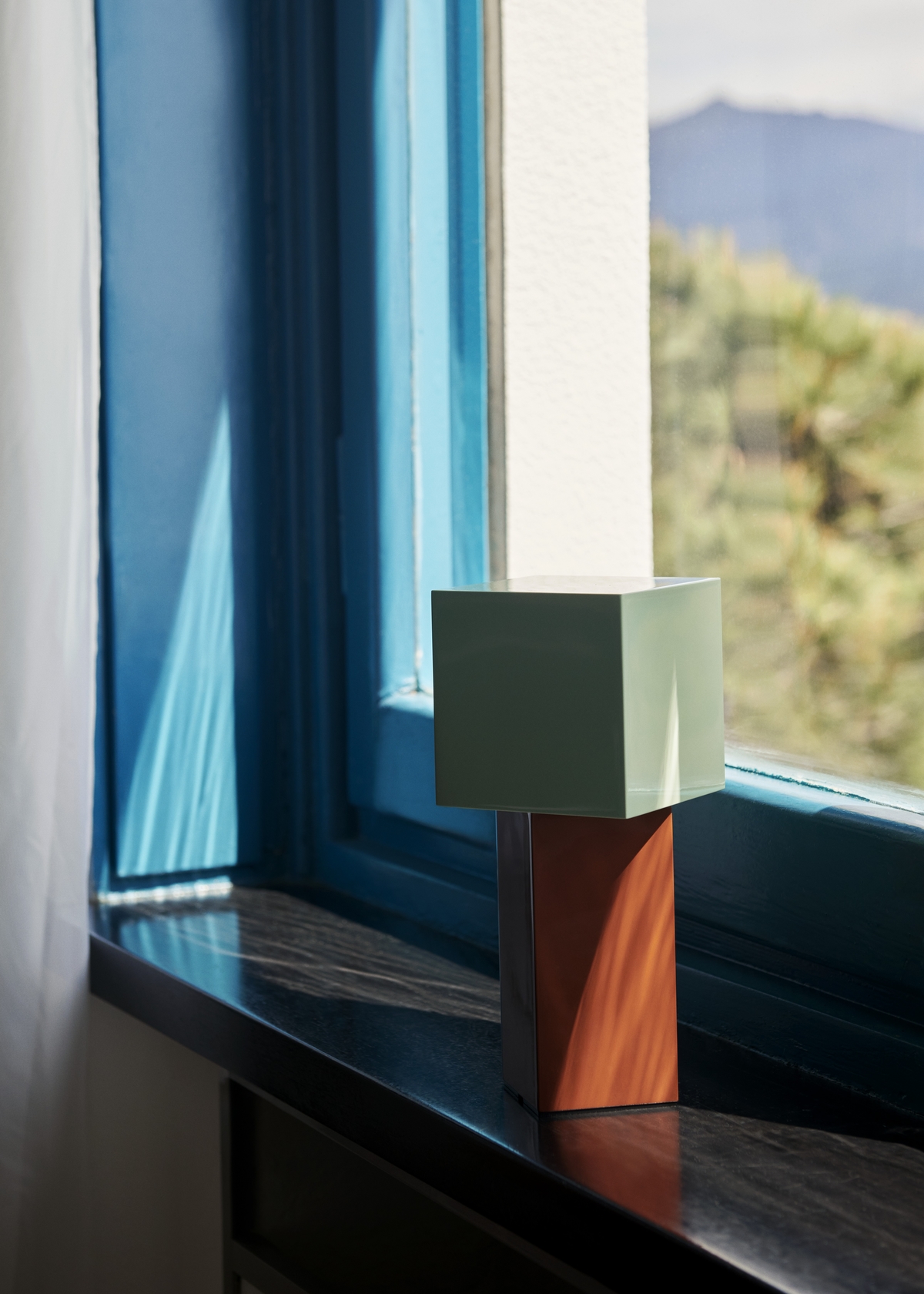 Pivot Port Lamp ATD7