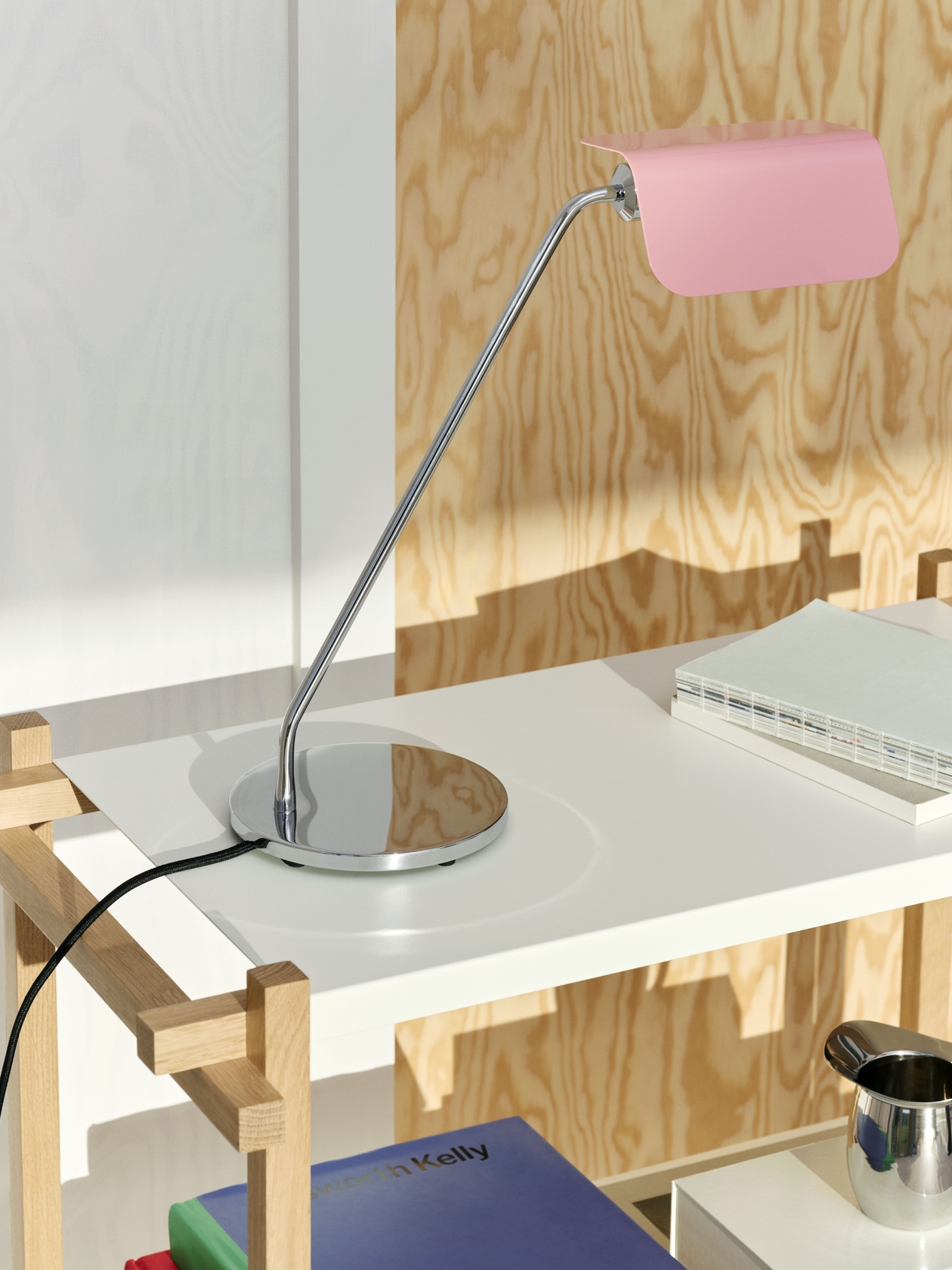 Apex Desk Lamp