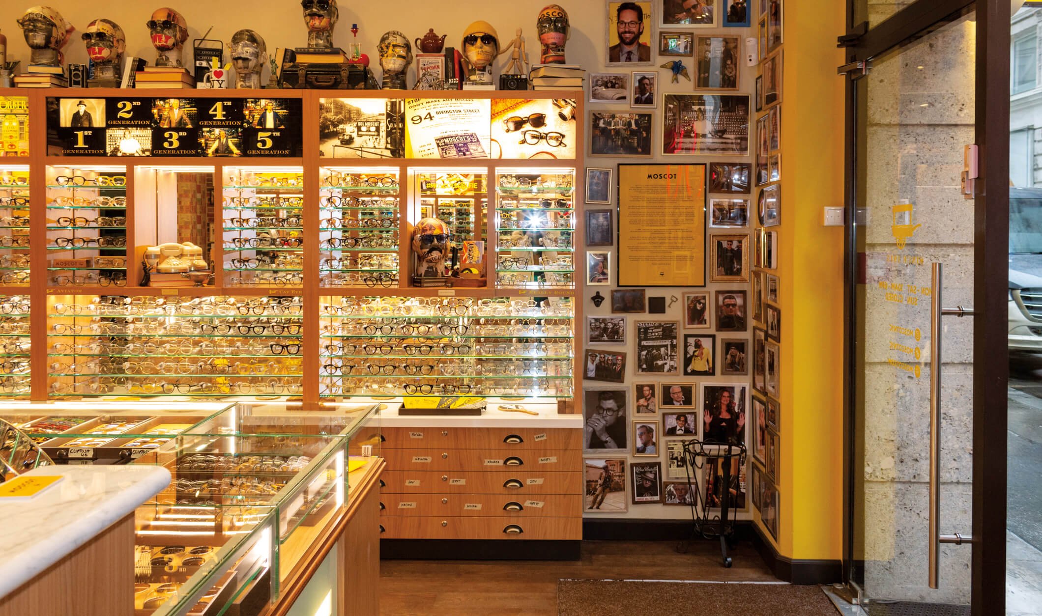 The MOSCOT Vienna Shop interior