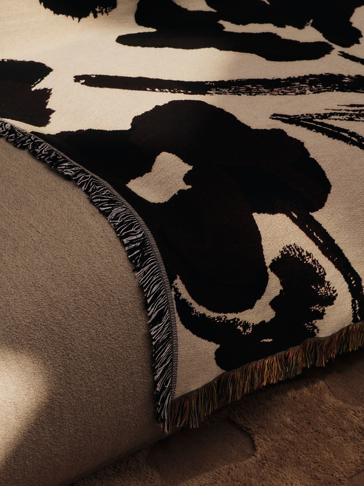 Cilla Tapestry Blanket