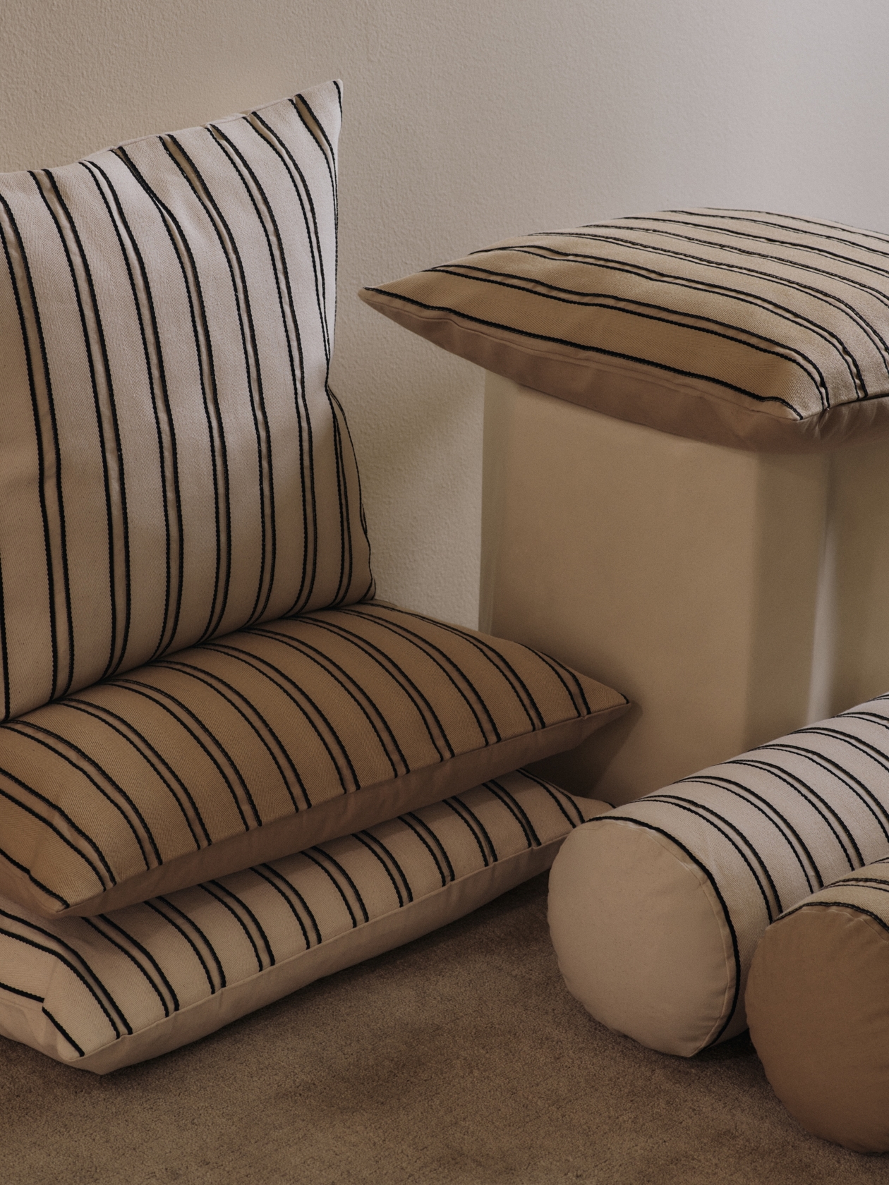 Twill Rectangular Cushion