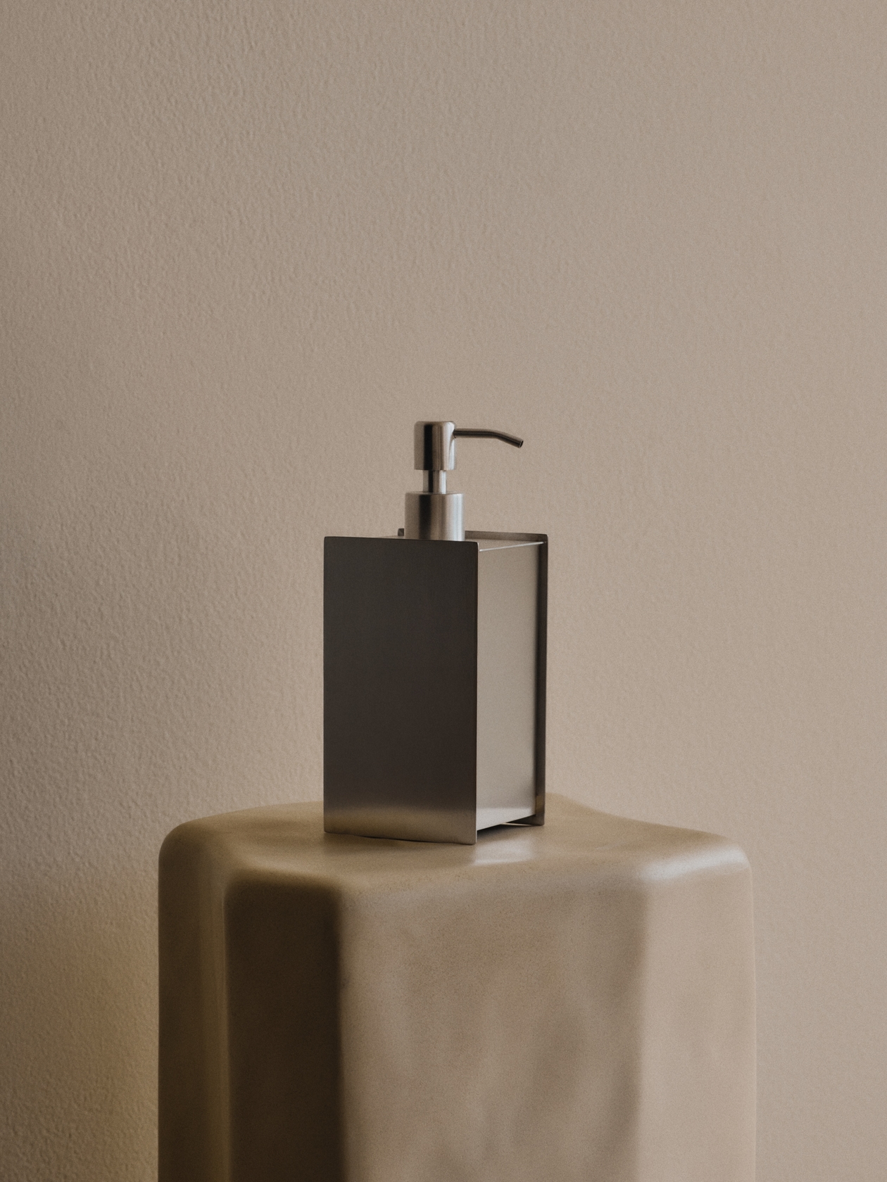 Sama Soap Dispenser