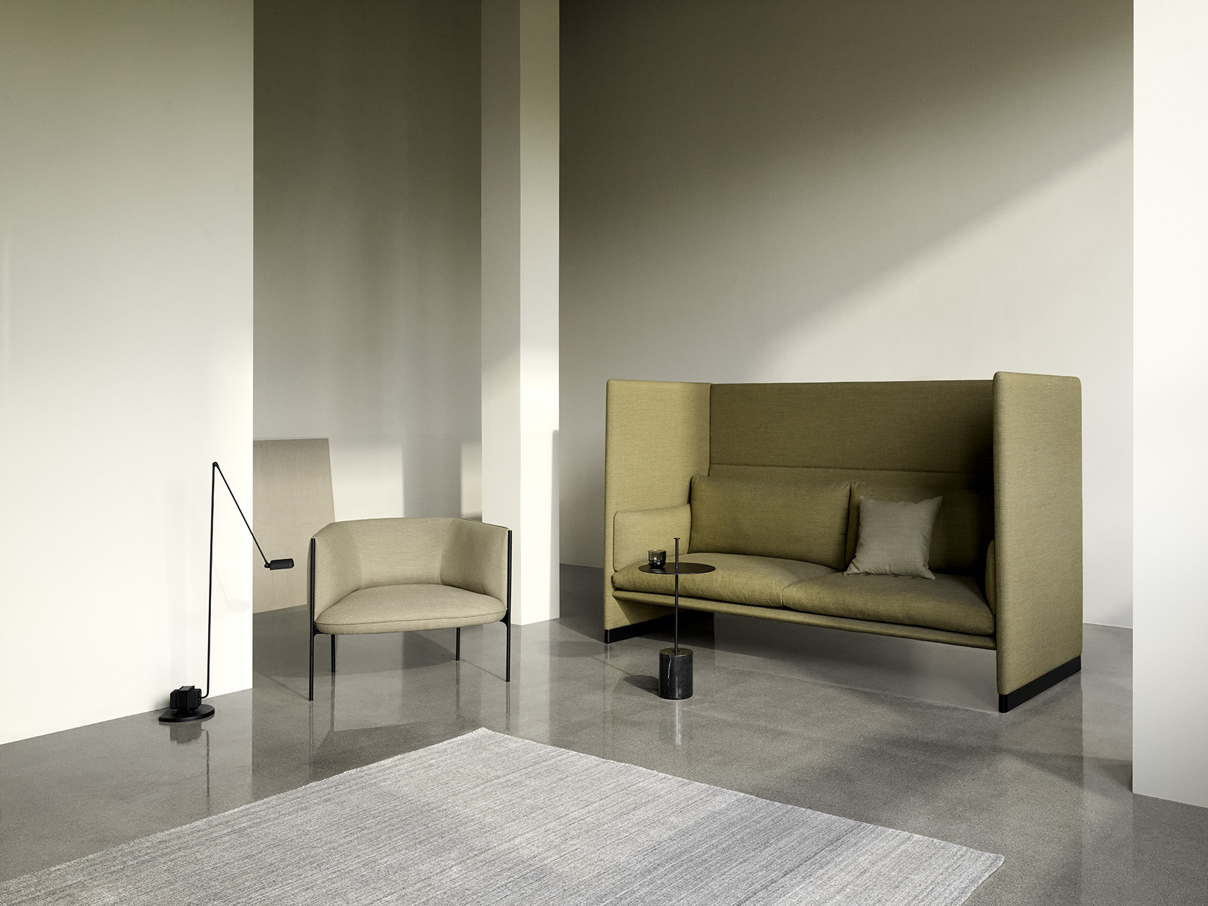 Case High Back 2.5 Seater Sofa - Forest Green-North 06 - Floor Stock