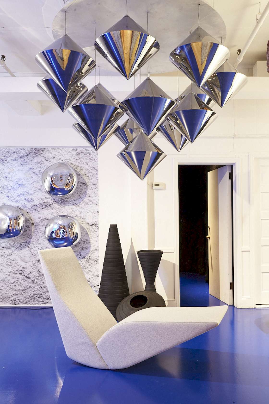 Bird Chaise - Cat-EL0200 - Floor Stock