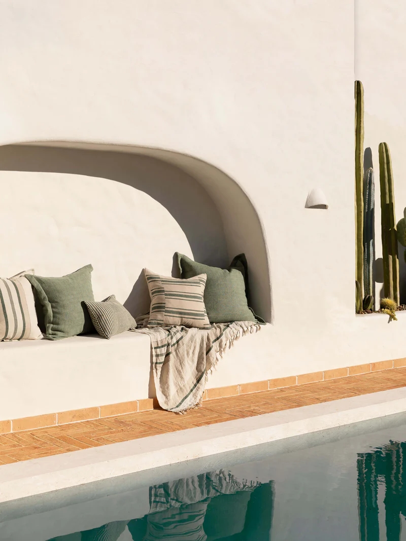 Burton Tailored Heavy Linen Cushion