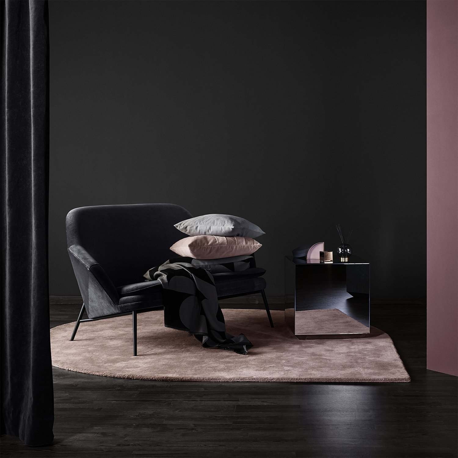 Stilla Rug - Large - Dark Grey - Floor Stock