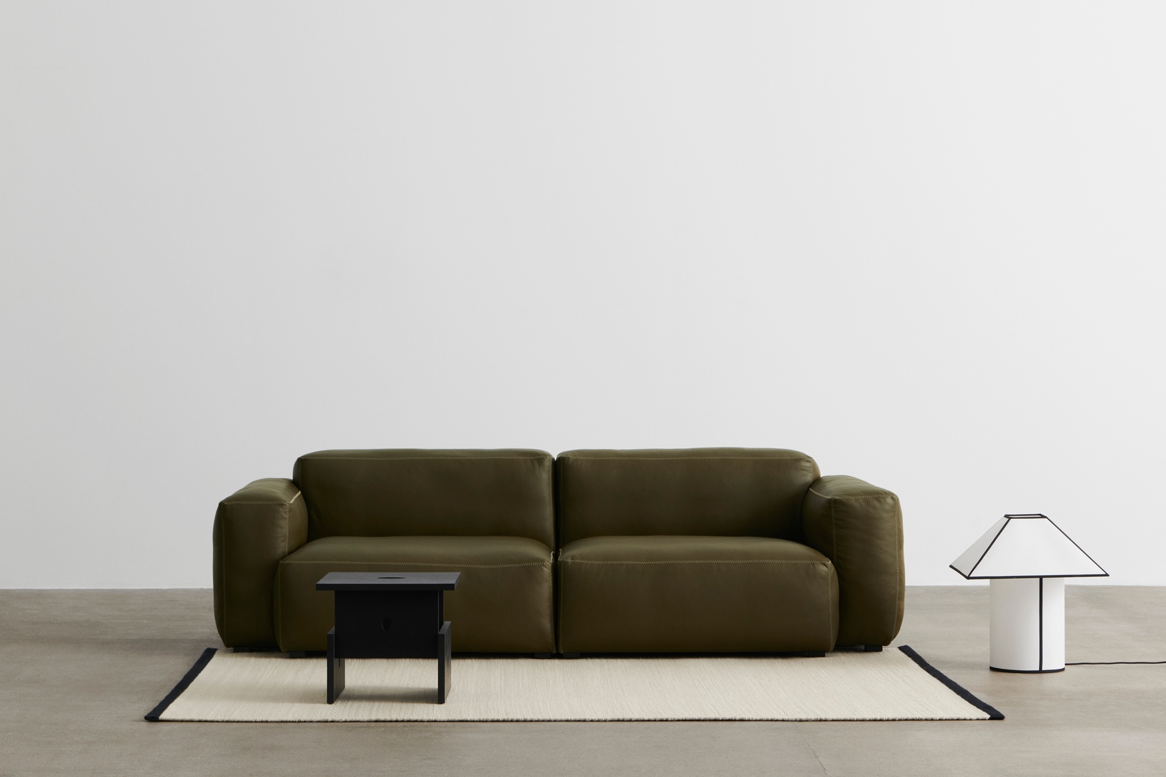 Ava Pyramid Table Lamp