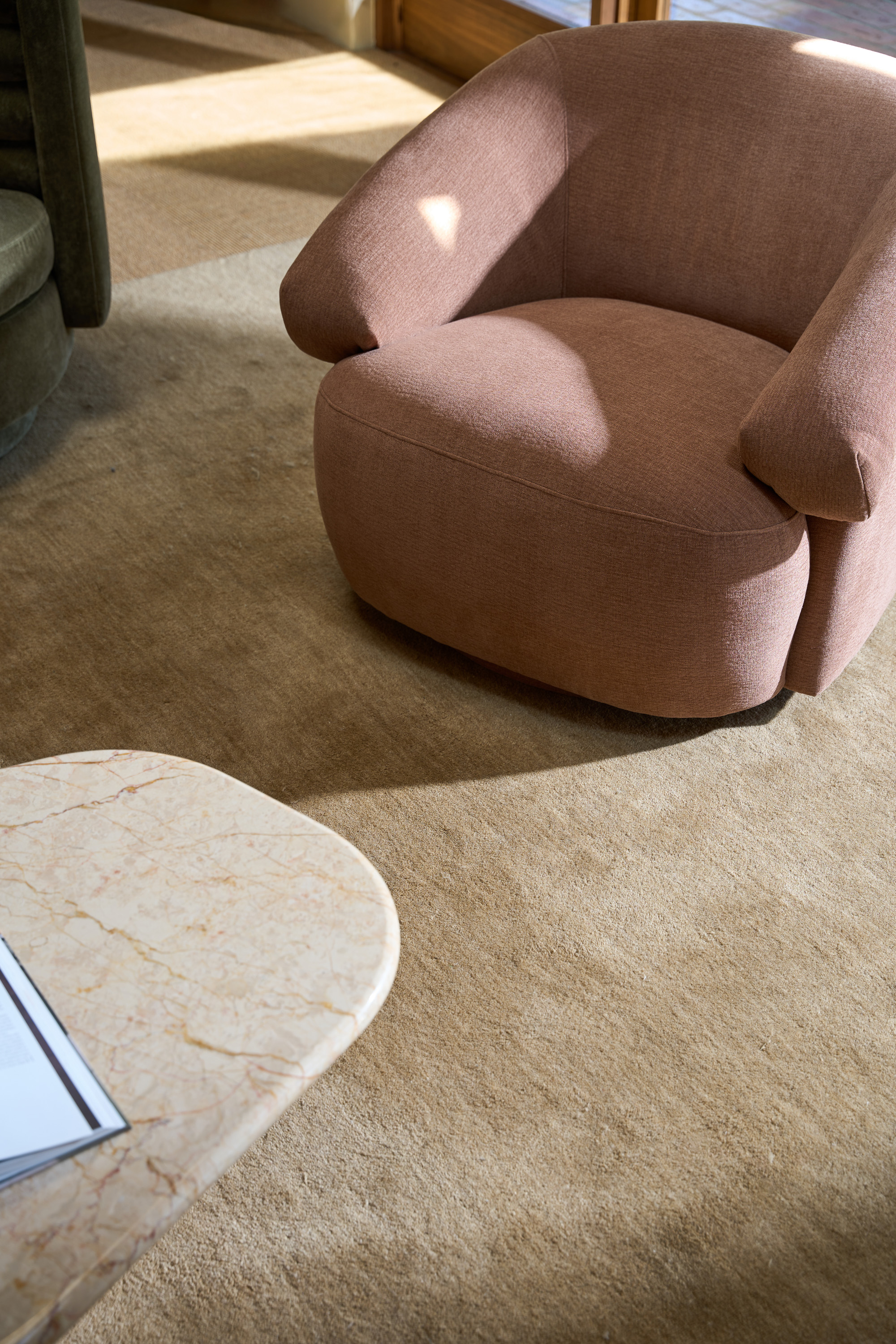 Arno Lounge Chair