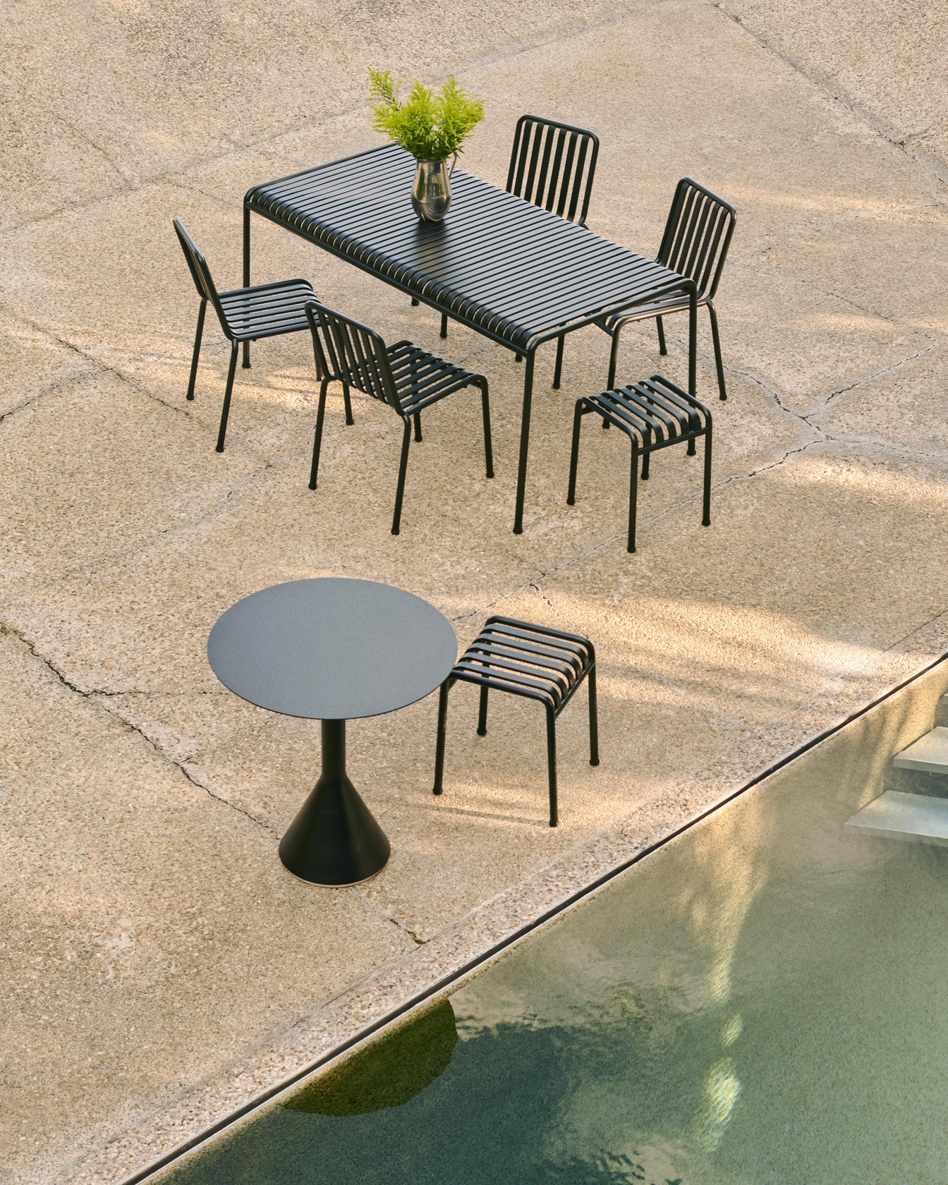 Palissade Cone Table