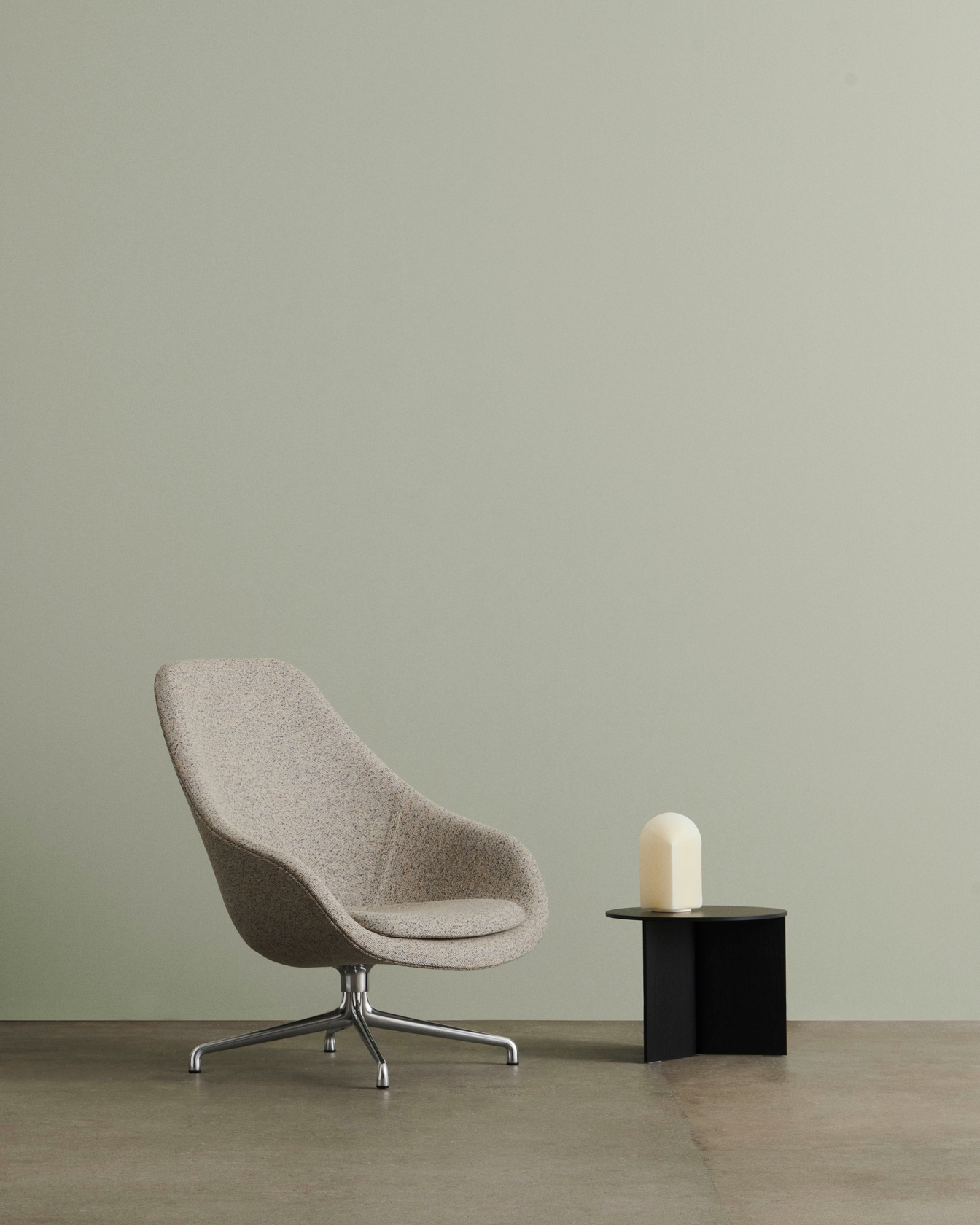 Parade Portable Lamp