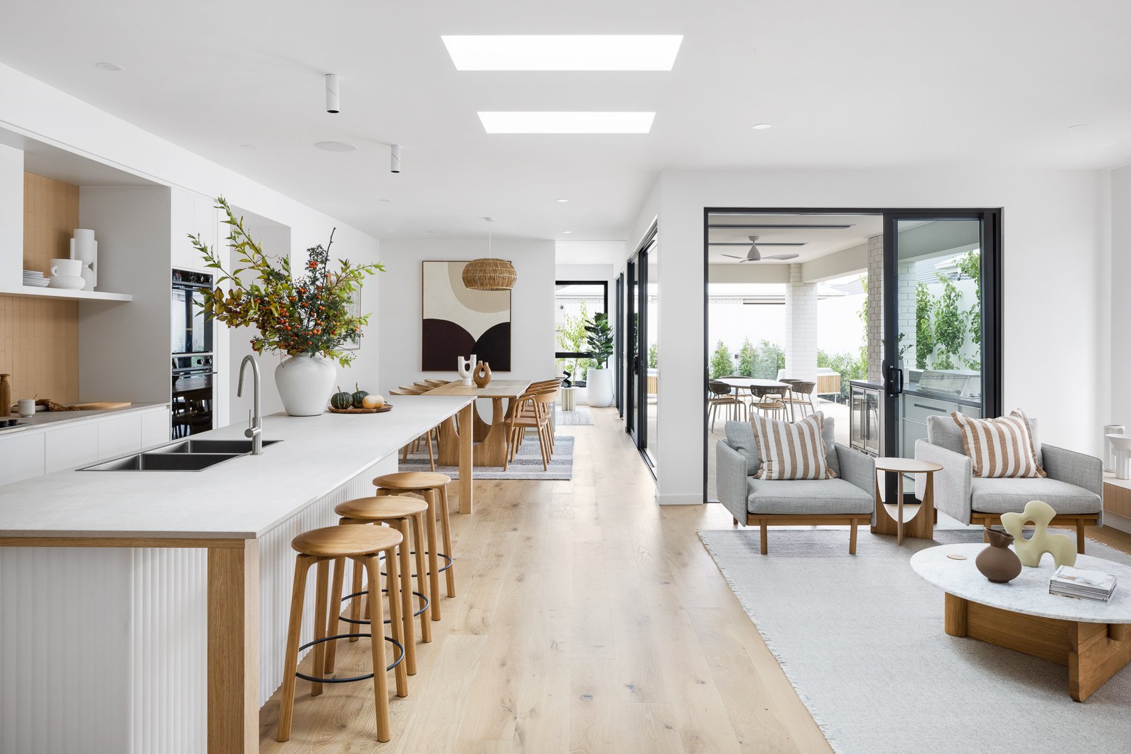 Pivot Round Marble Coffee Table - Light Oak - Bianco Carrara Marble - Floor Stock