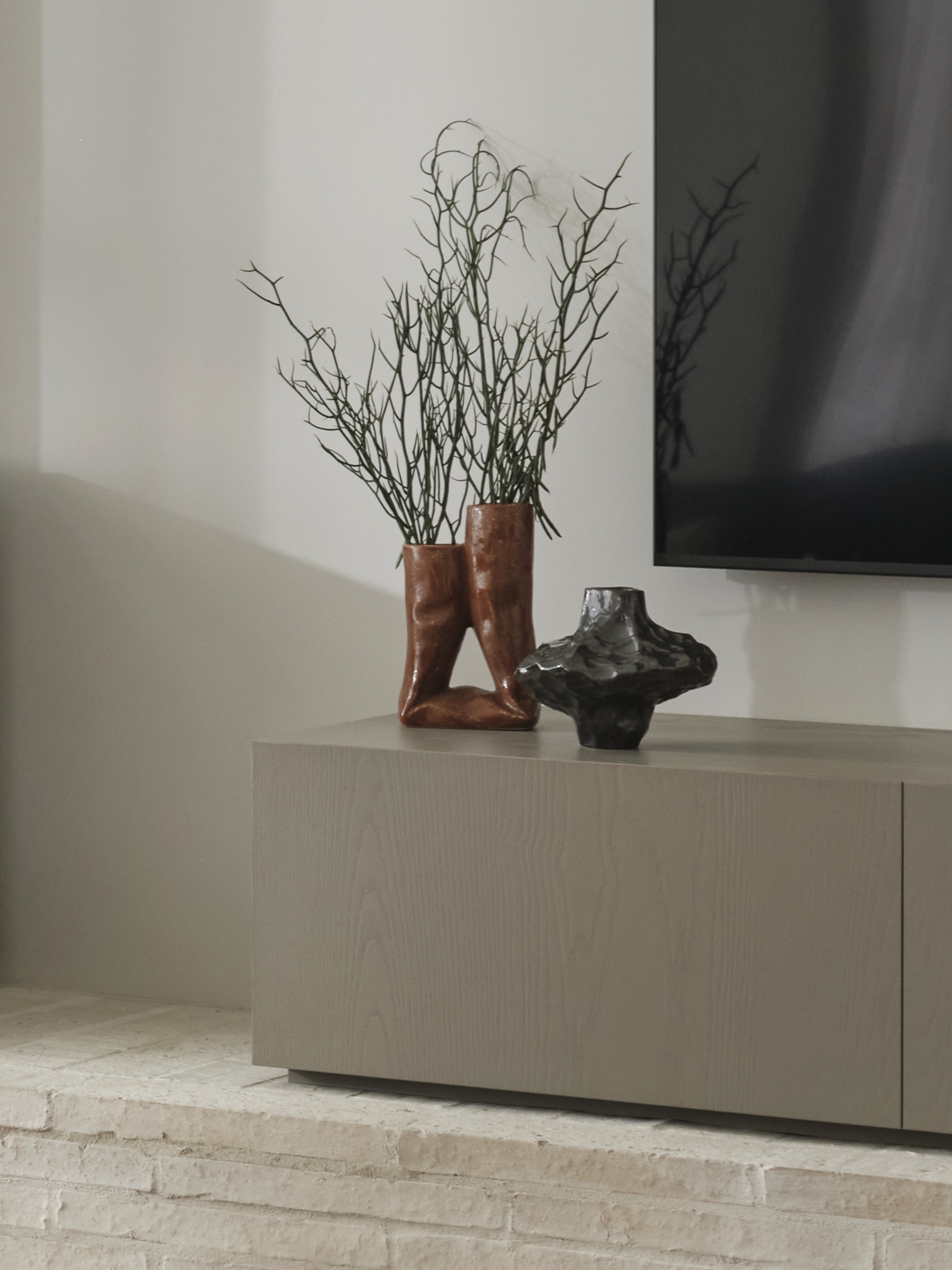 Tote Vase