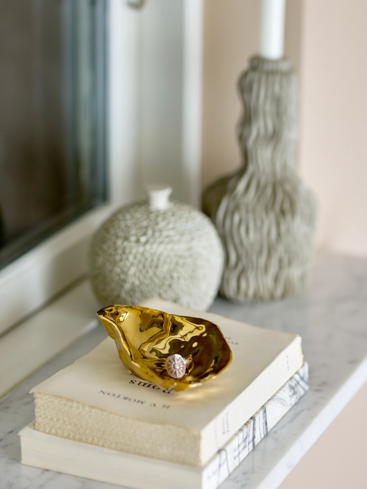 Kellis Ceramic Bowl - Gold