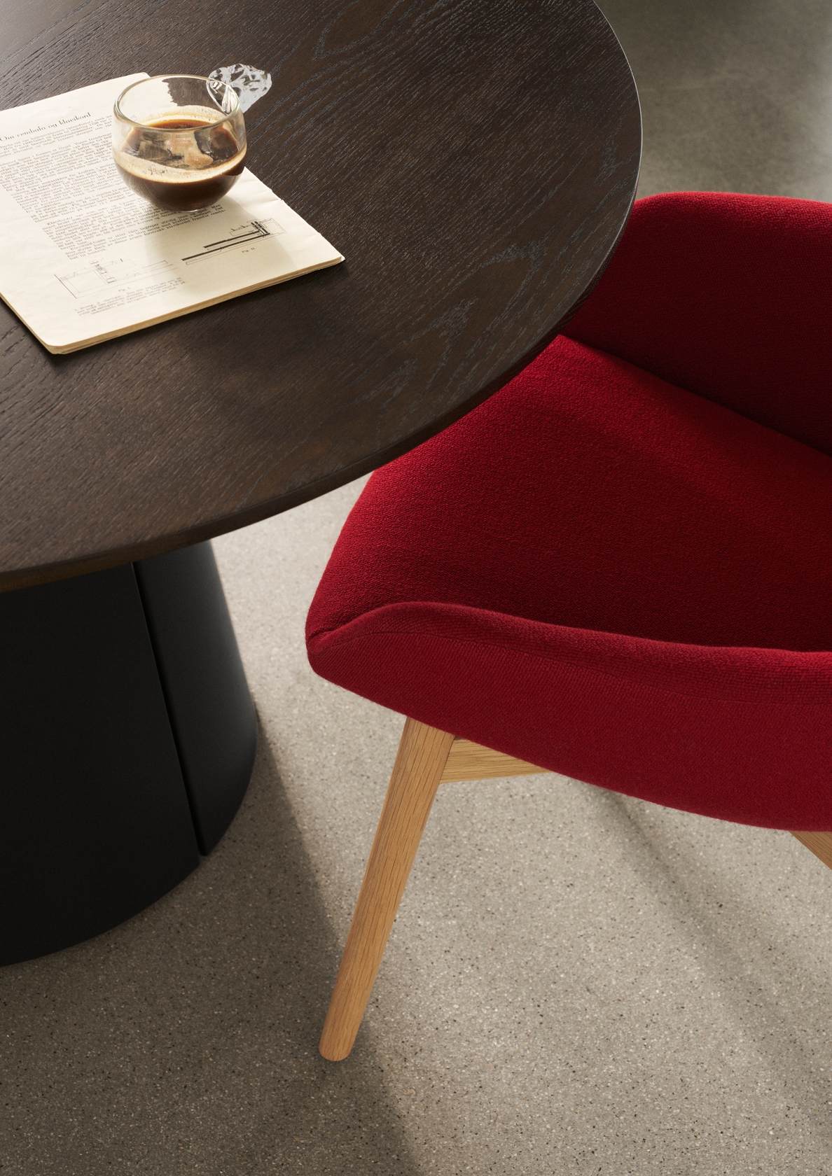 Trim Round Dining Table