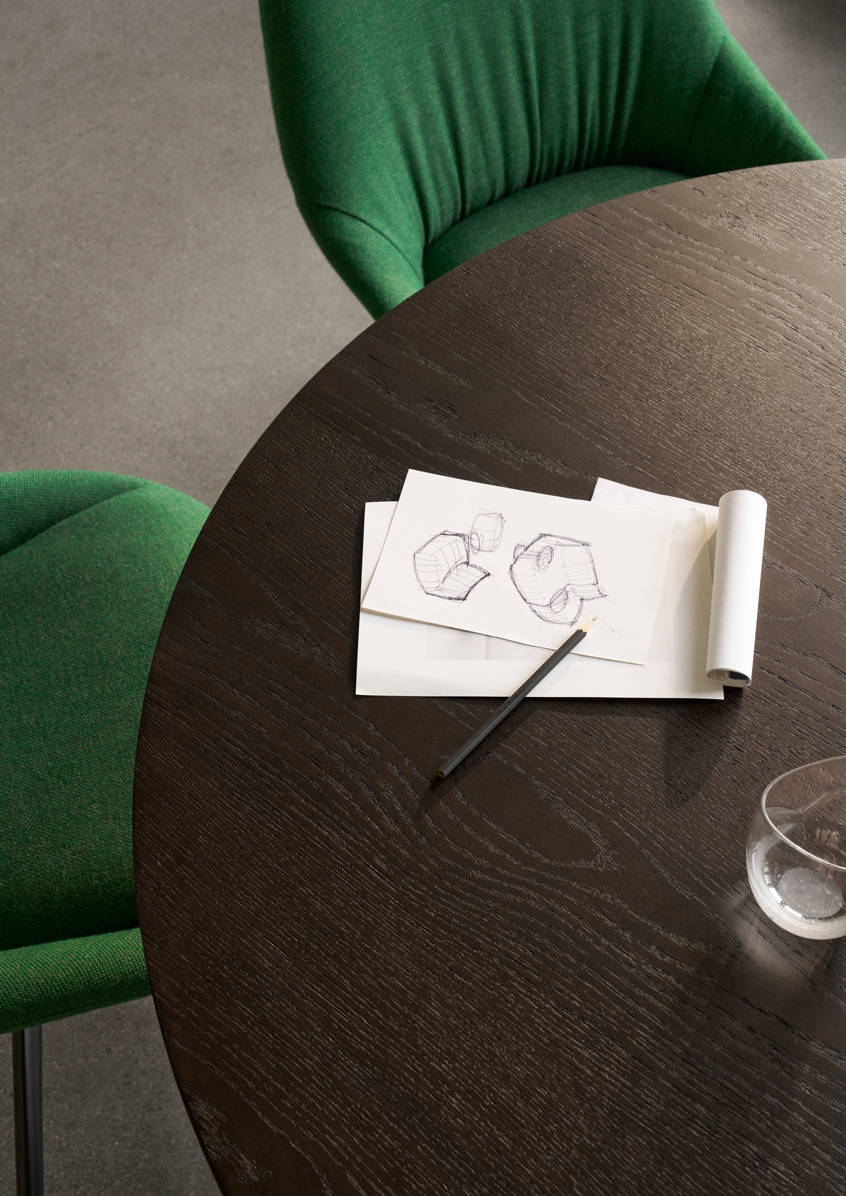 Trim Round Dining Table