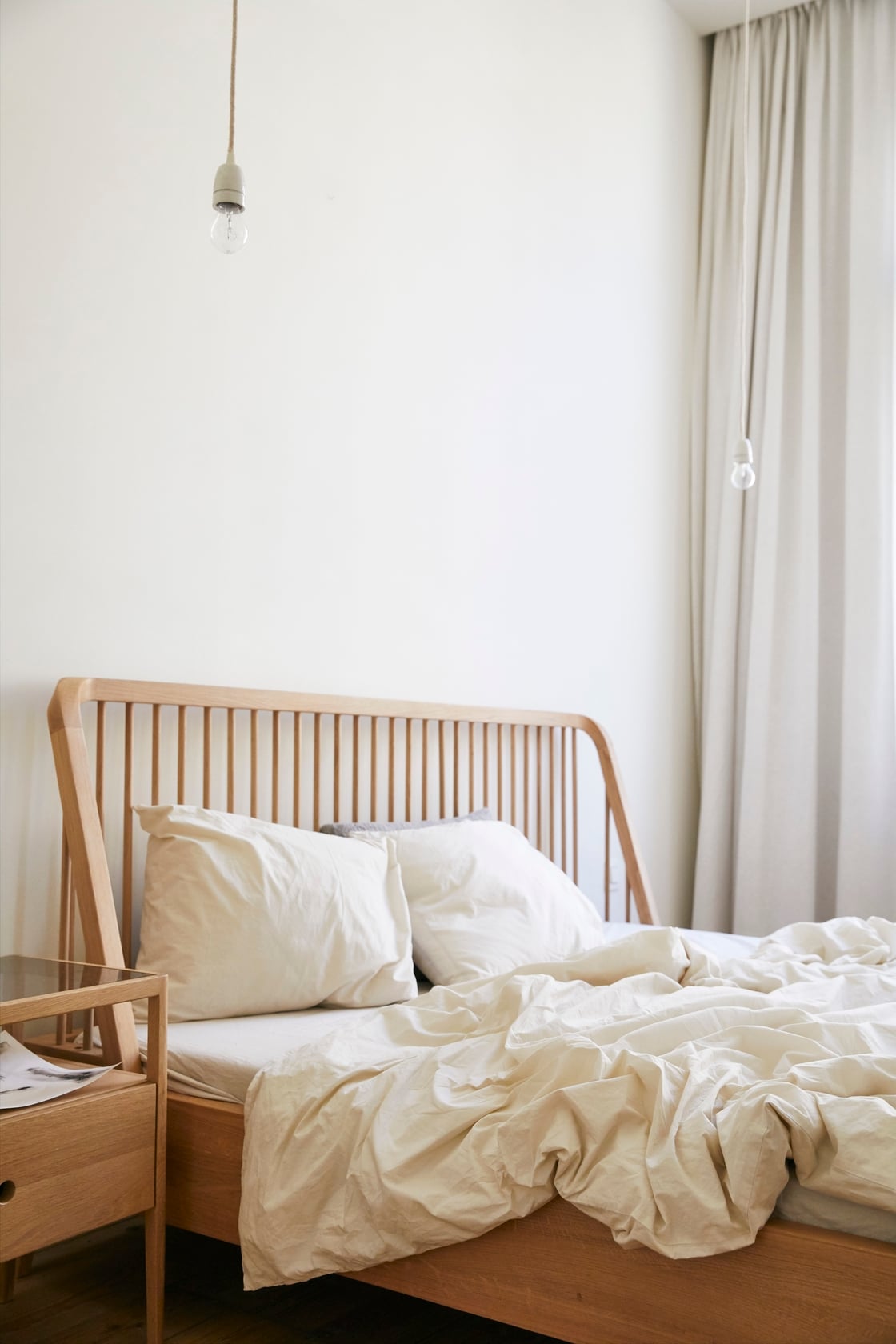 Ethnicraft Oak Spindle King Bed - Natural Oak - Floor Stock