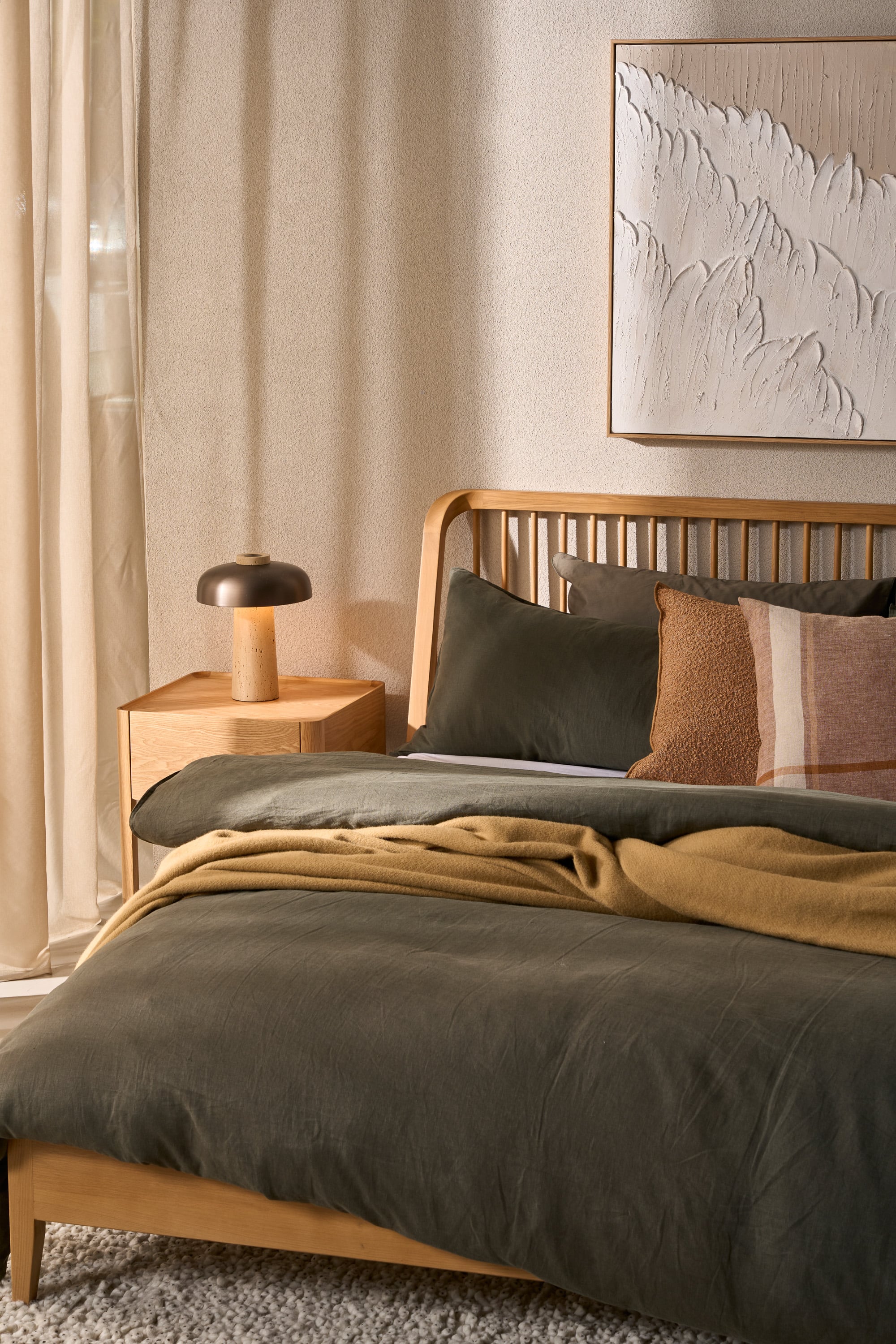 Ethnicraft Oak Spindle King Bed - Natural Oak - Floor Stock