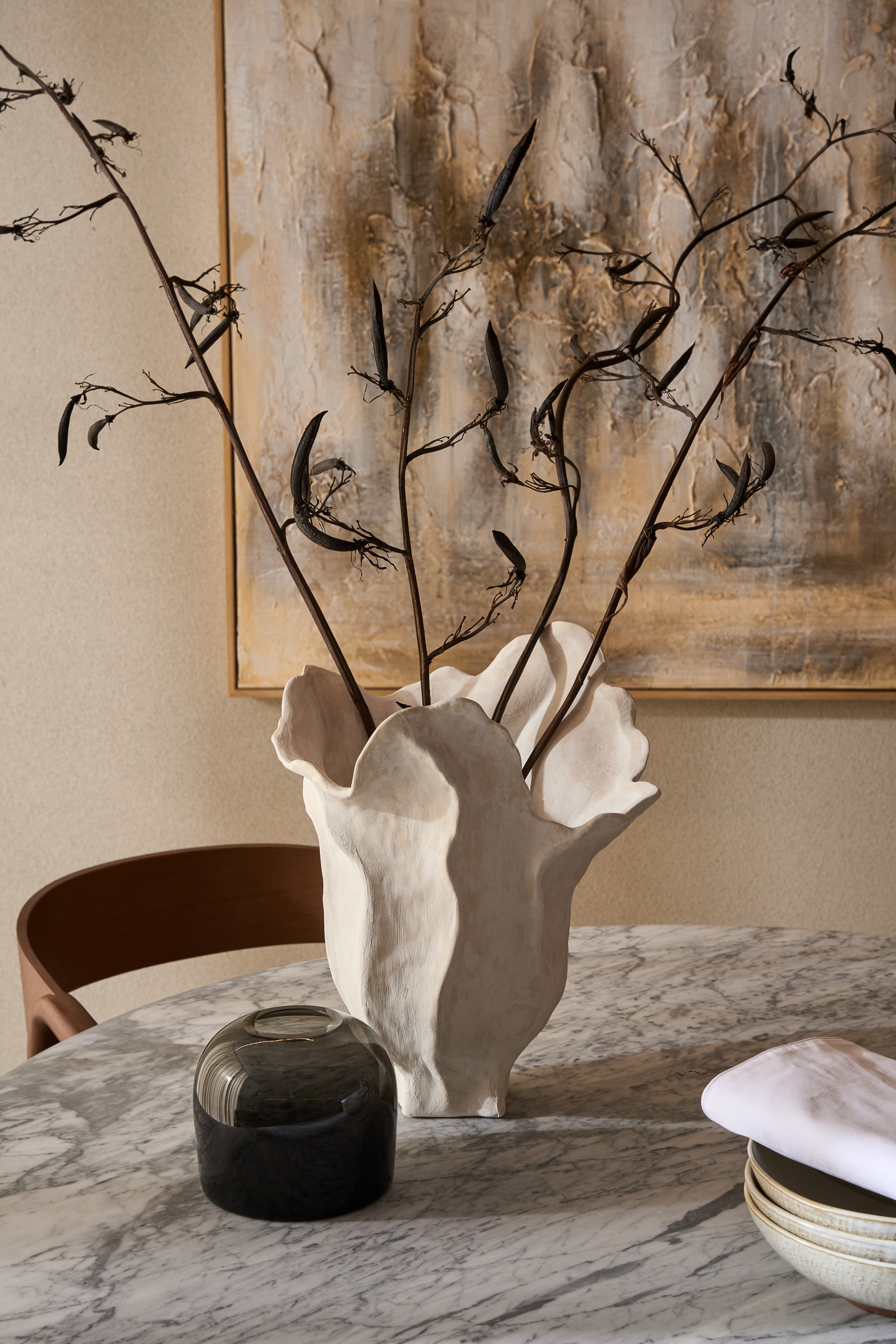 Kora Marble Round Dining Table - 1200mm - Bianco Carrara/Black - Floor Stock