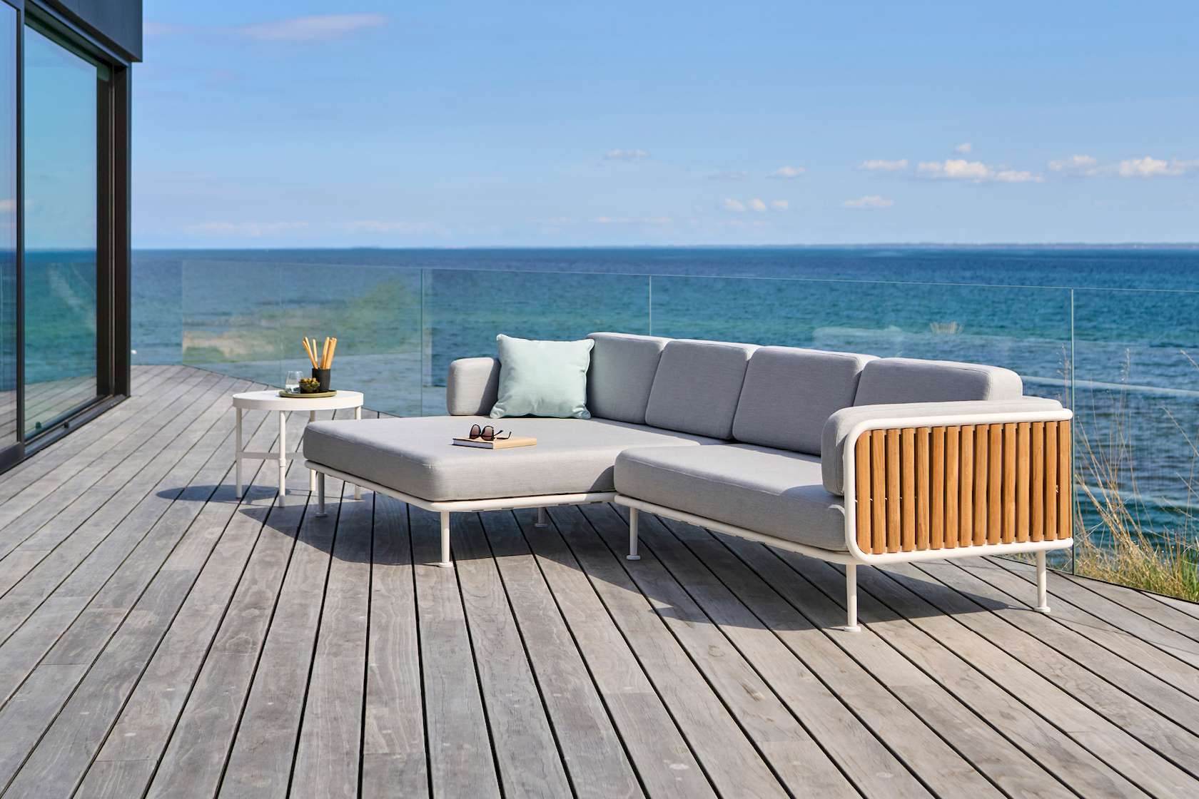 Mindo 100 Round Coffee Table - Small - Basic Neu - Floor Stock