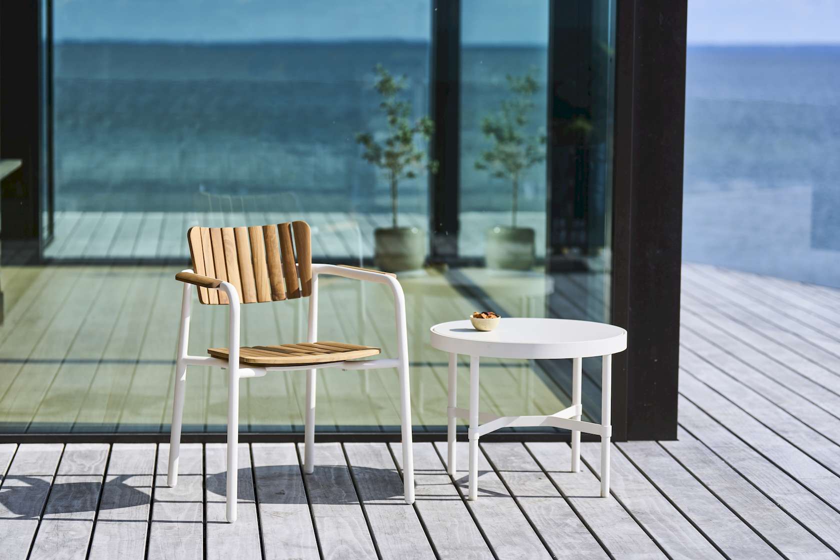 Mindo 100 Round Coffee Table - Small - Basic Neu - Floor Stock