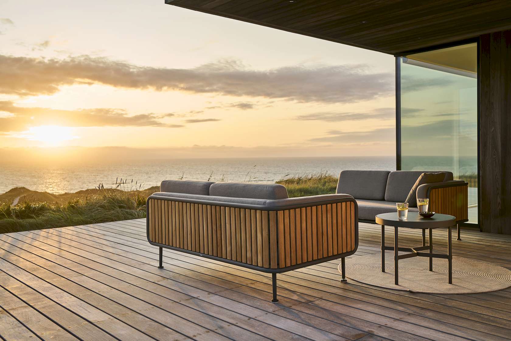 Mindo 100 Round Coffee Table - Large - Basic Neu - Floor Stock