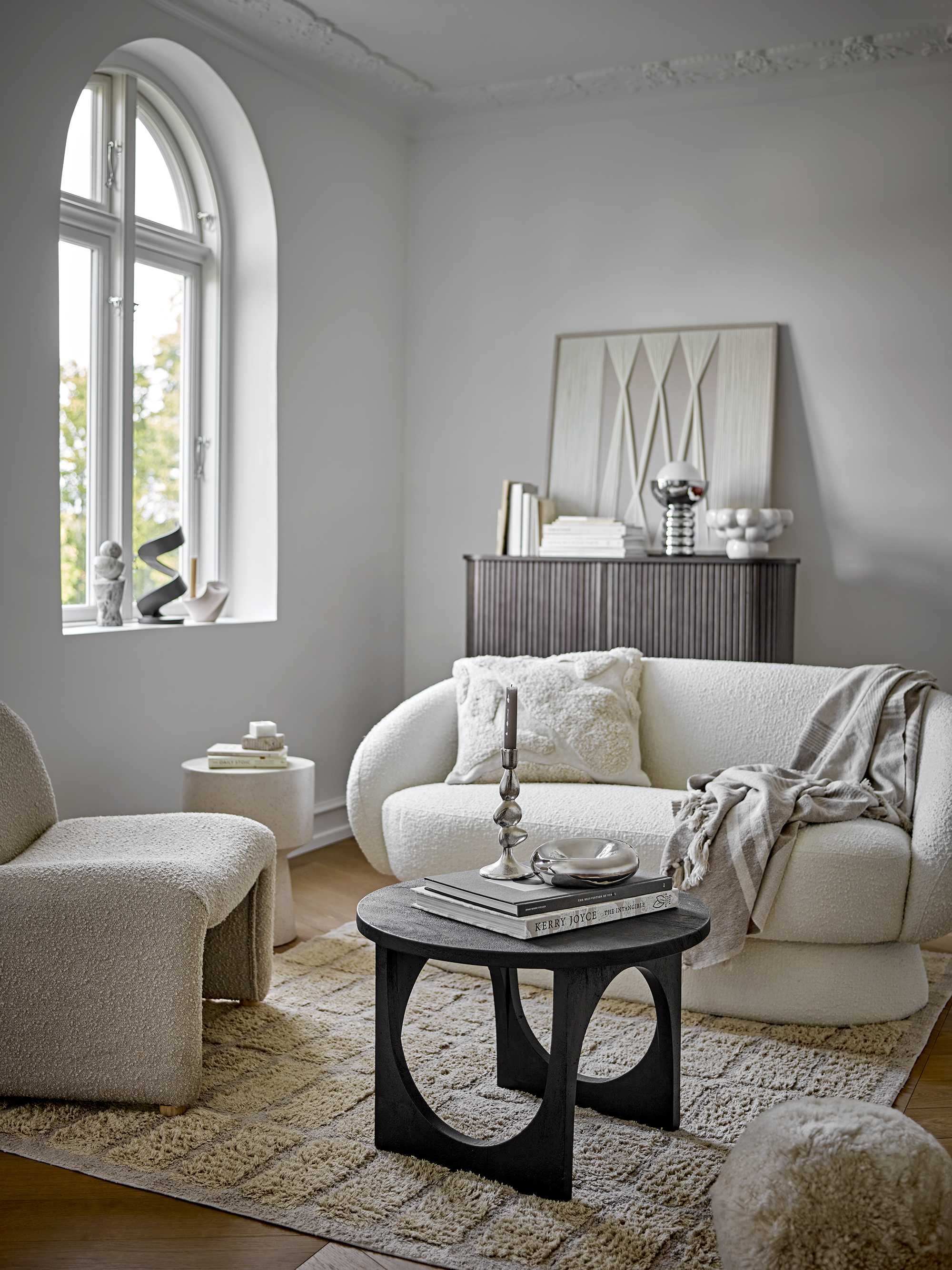 Metina Aluminium Candle Holder - Silver