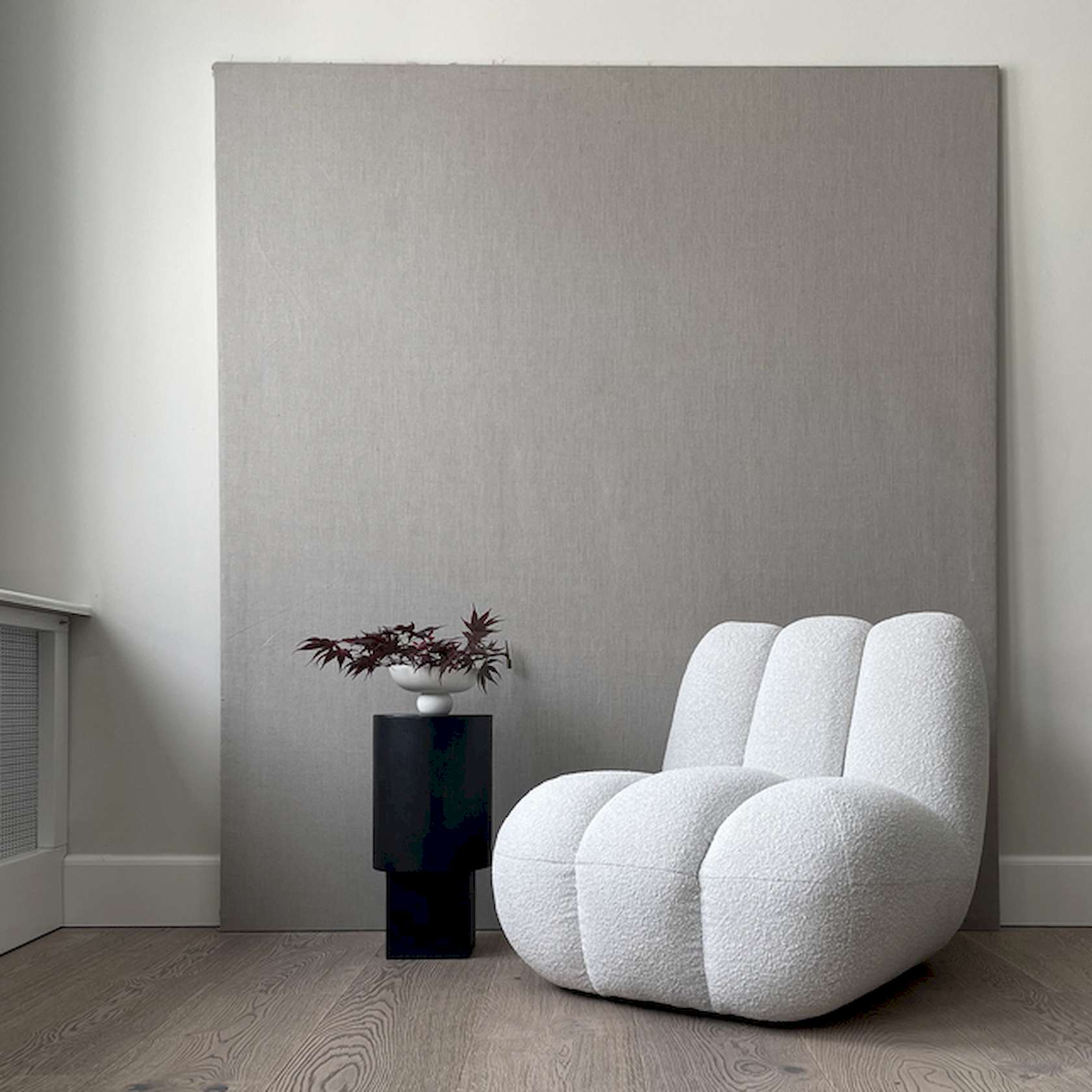 Toe Lounge Chair - Boucle - Floor Stock