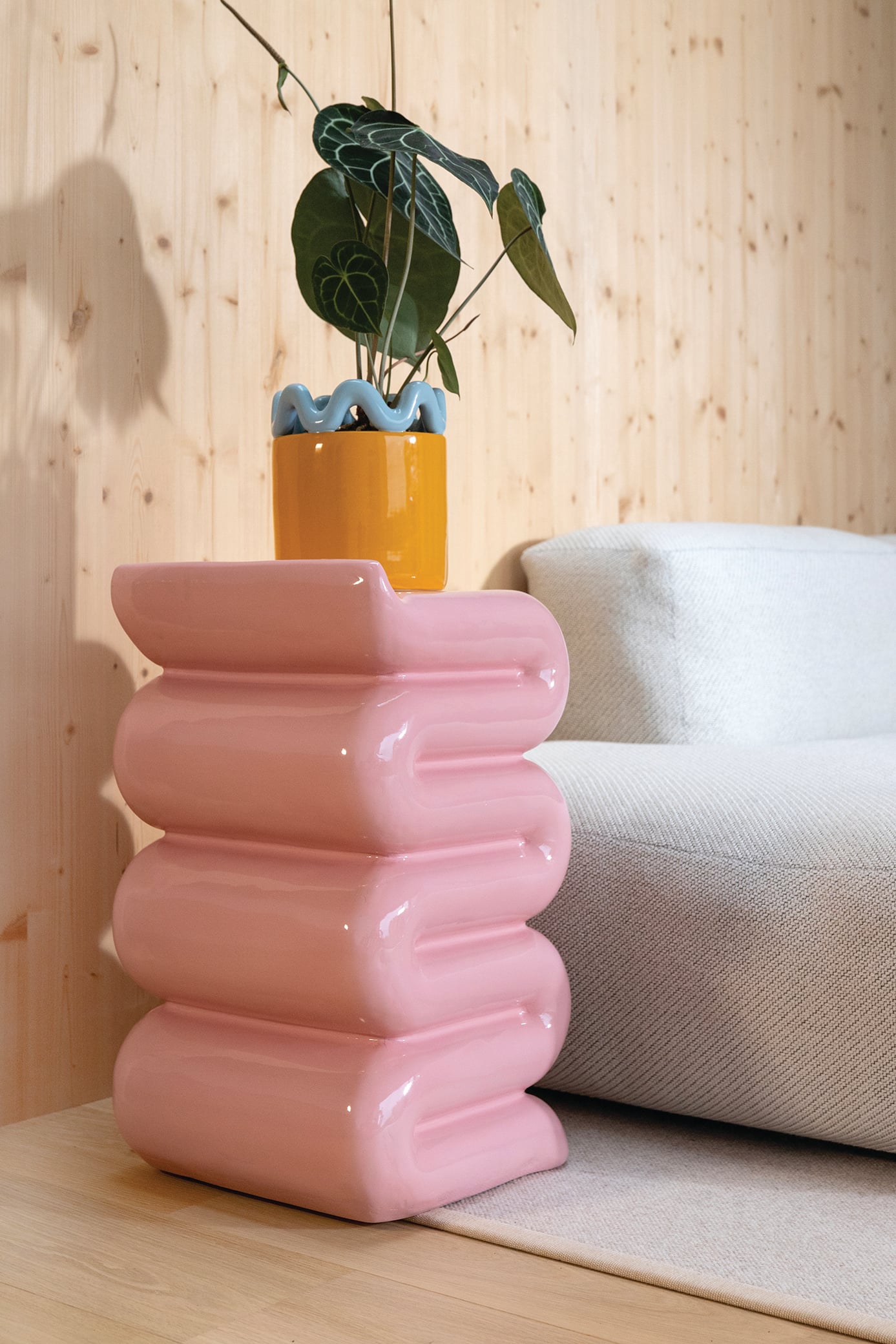 Whip Pillar - Pink - Floor Stock