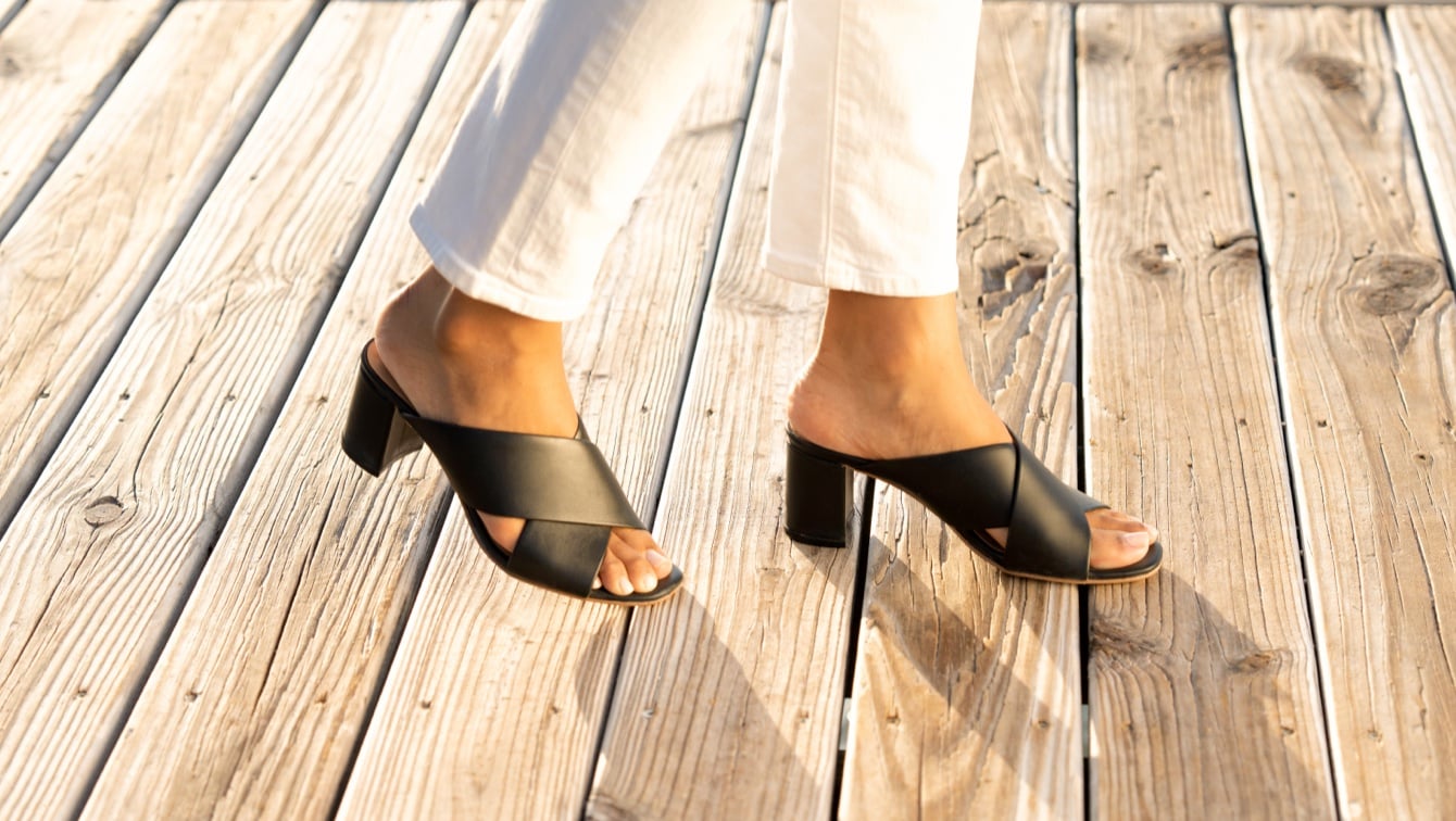 Nisolo Carina Studded Mule British Tan