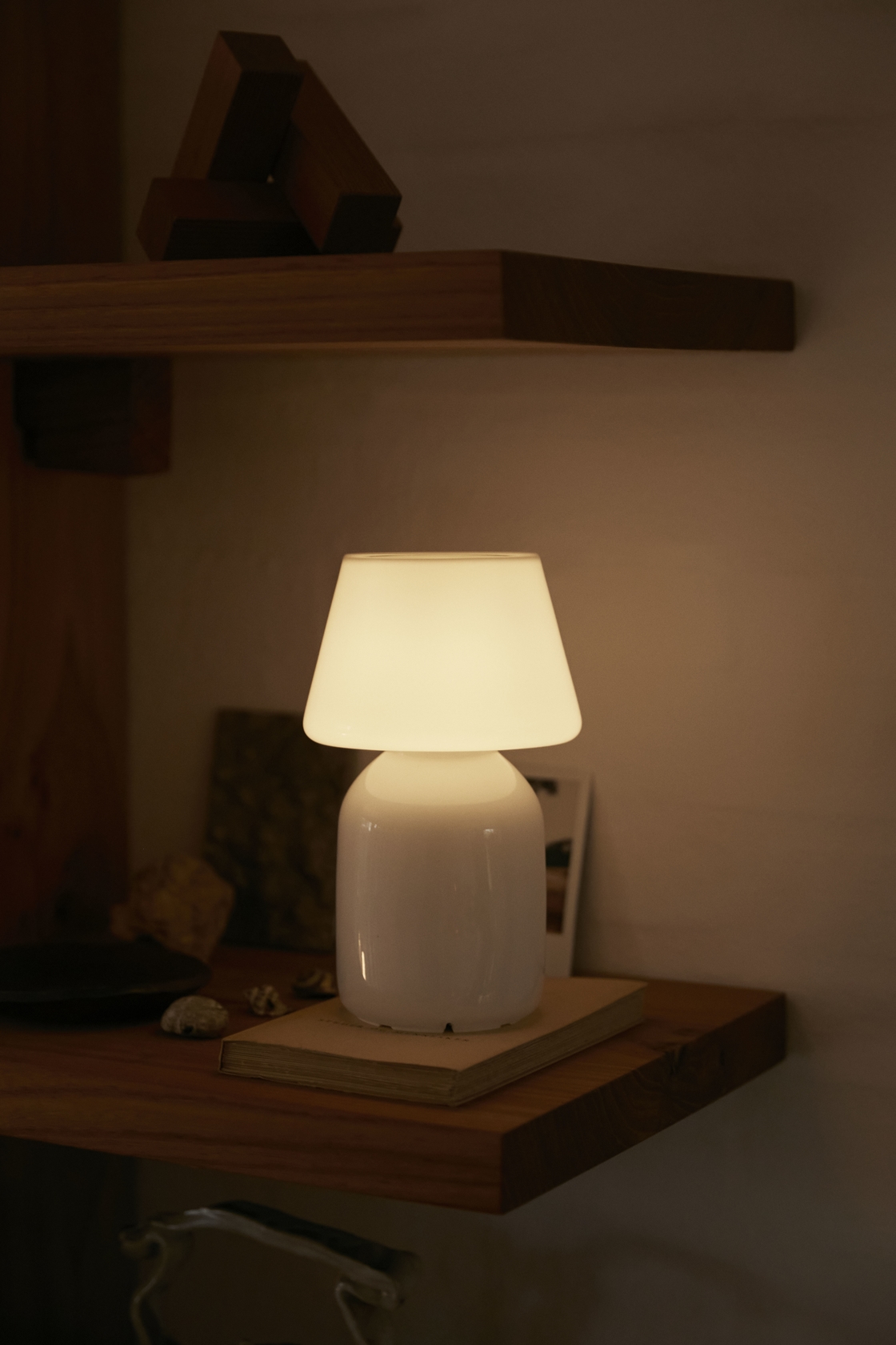 Apollo Portable Lamp
