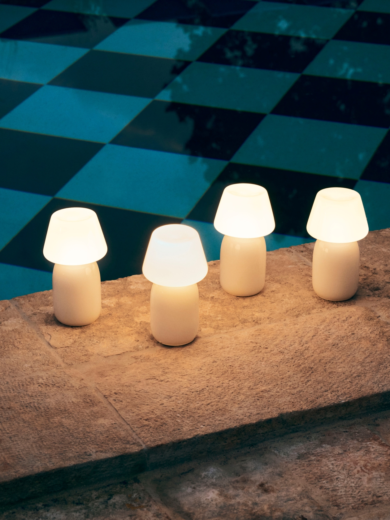 Apollo Portable Lamp